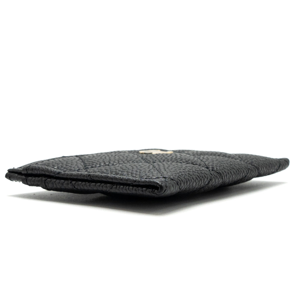 chanel-classic-card-holder-caviar-black-ghwmicrochip