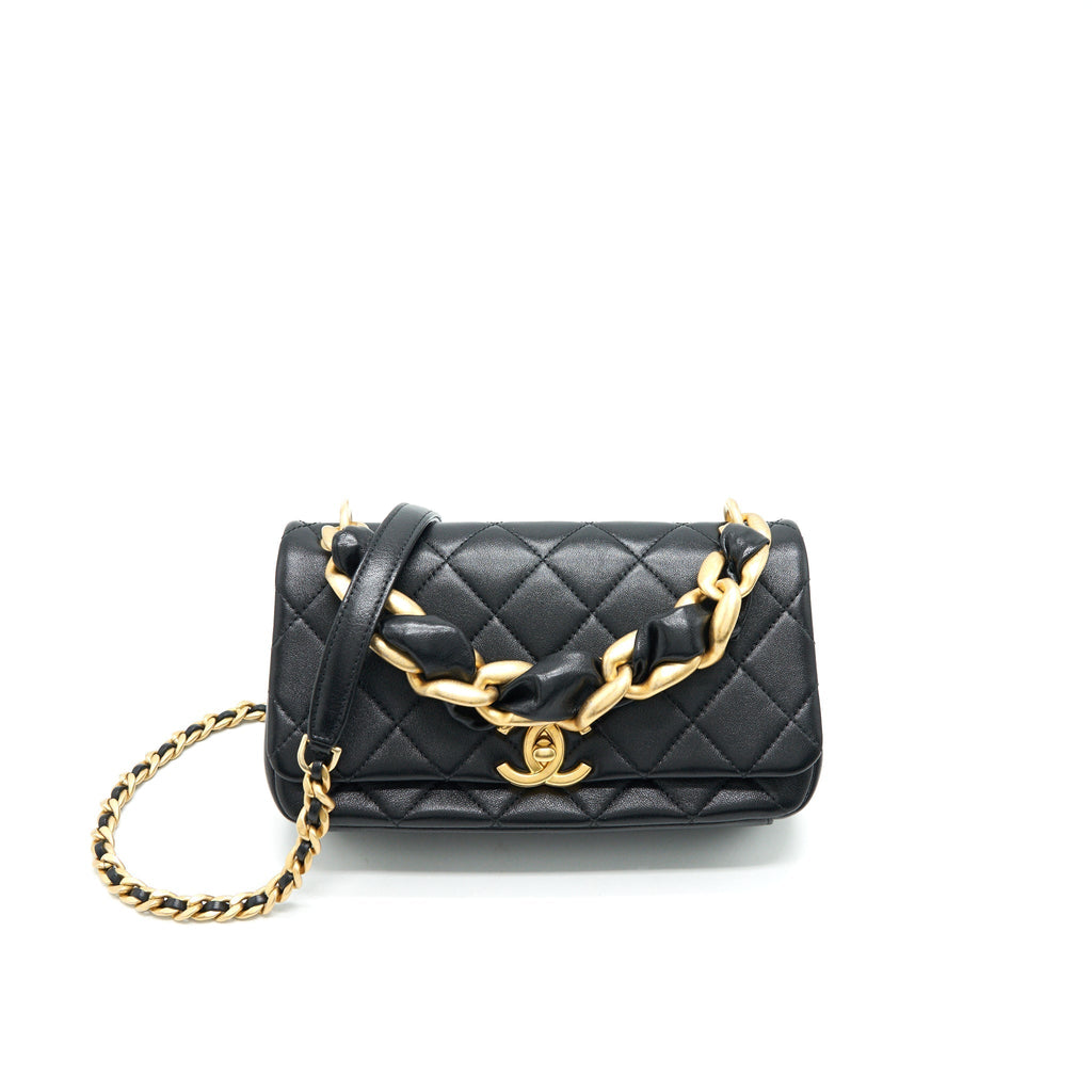 chanel-shiny-lambskin-flap-bag-black-ghw