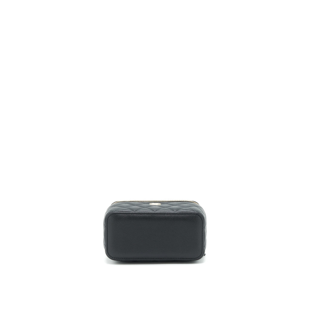 chanel-22p-long-vanity-with-logo-chain-caviar-black-lghw