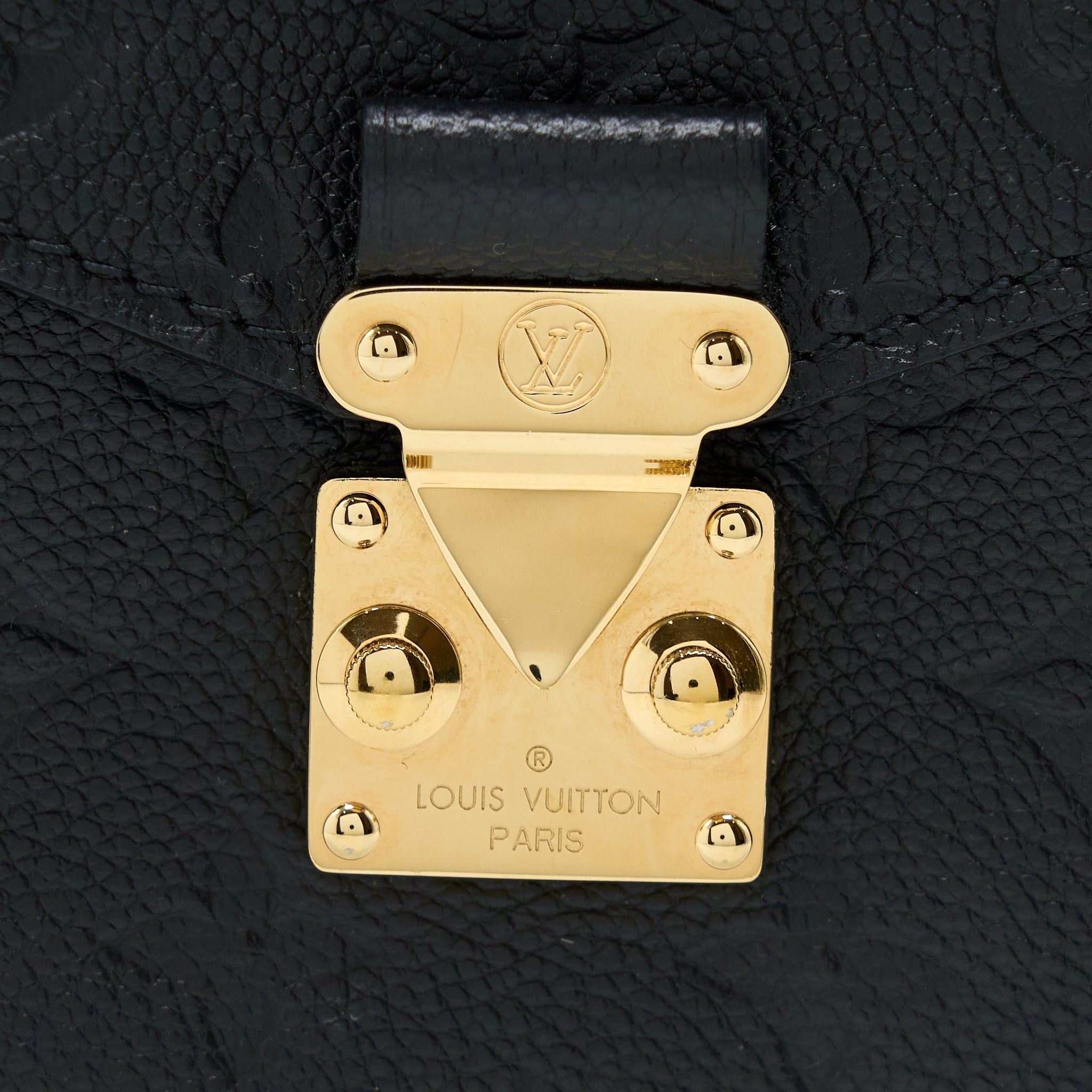louis-vuitton-pochette-metis-monogram-empriente-black-ghw