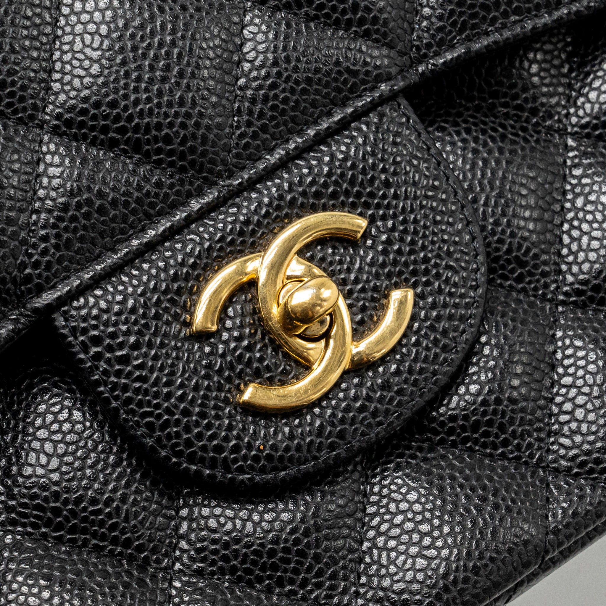 chanel-jumbo-classic-double-flap-bag-caviar-black-ghw-copy