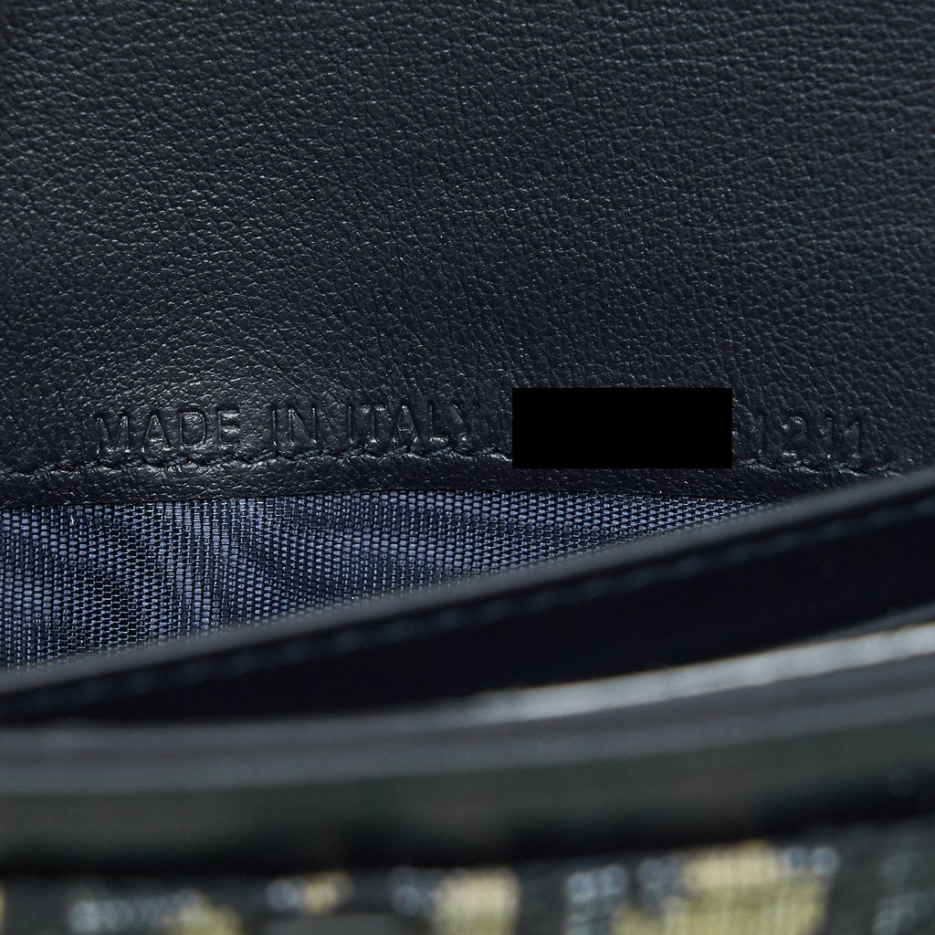 dior-saddle-wallet-on-chain-blue-oblique-jacquard