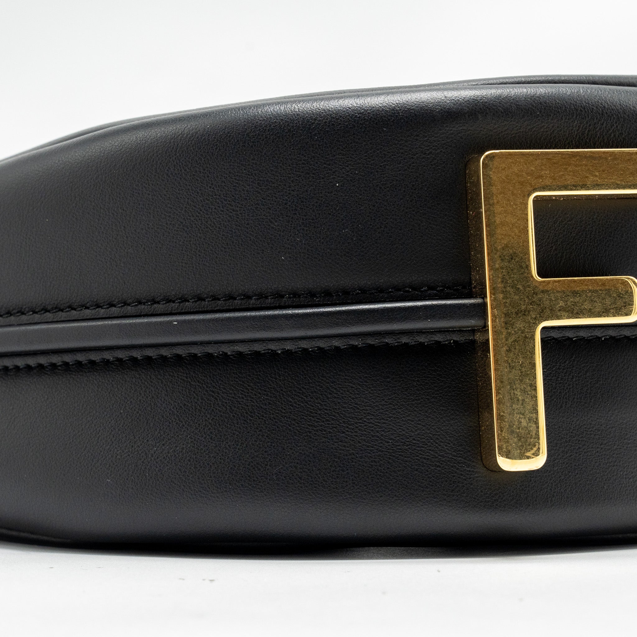 fendi-small-fendigraphy-bag-calfskin-black-ghw