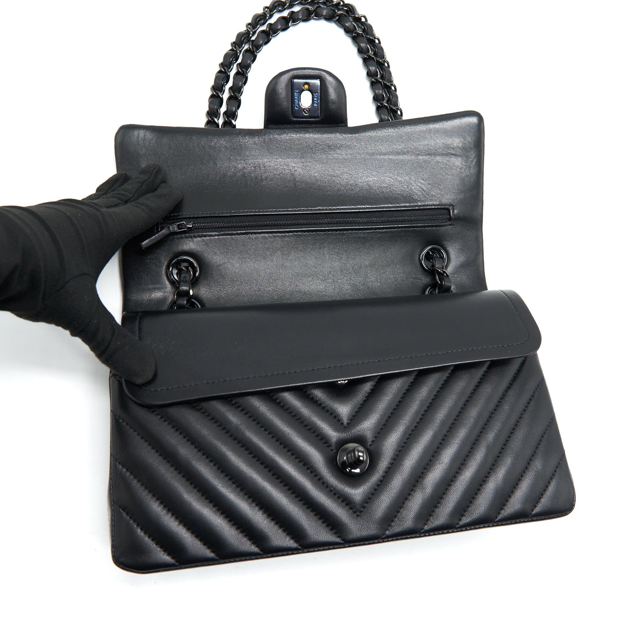 chanel-chevron-medium-clssic-double-flap-bag-so-black