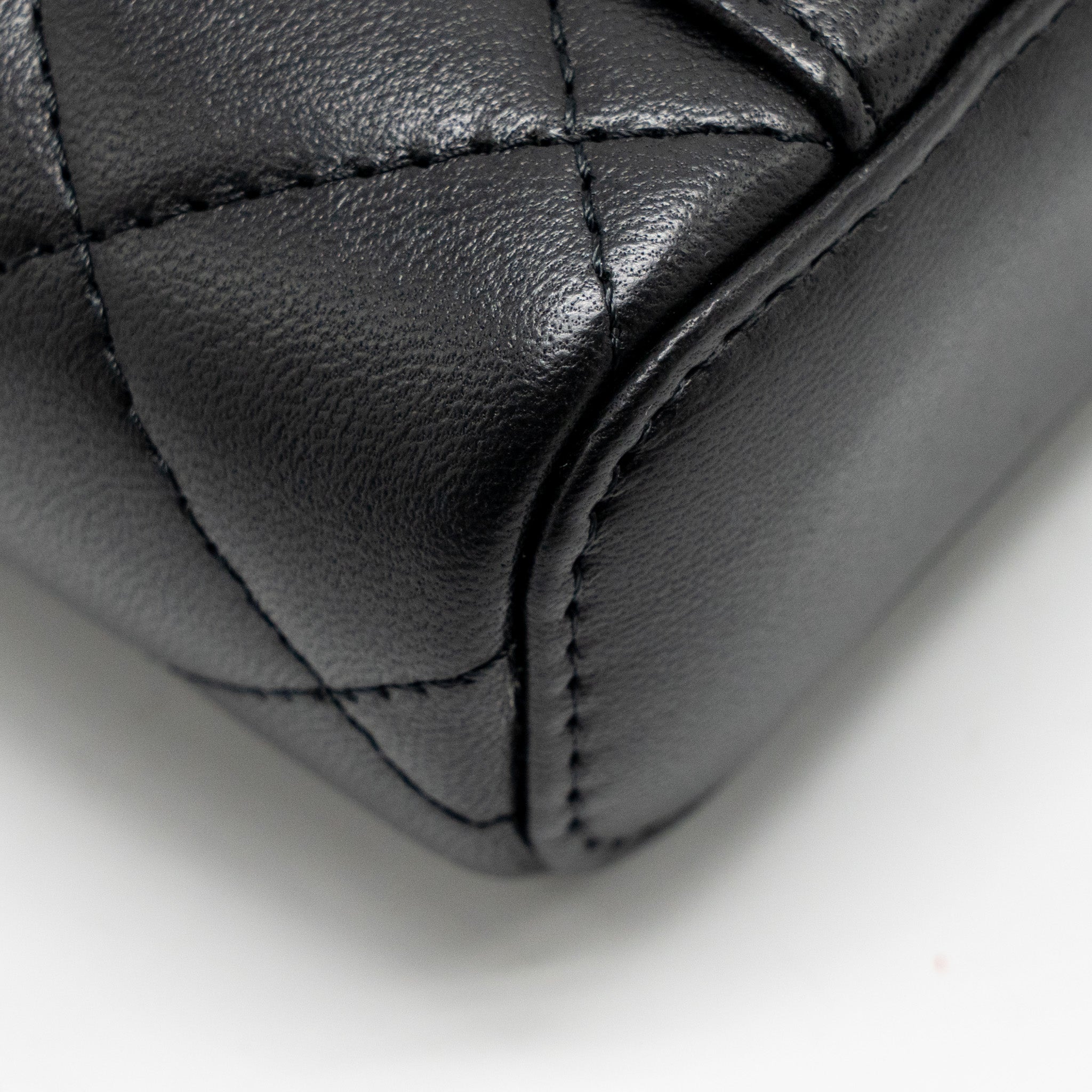 chanel-small-vanity-clutch-with-detail-chain-caviar-black-ghw-microchip-copy
