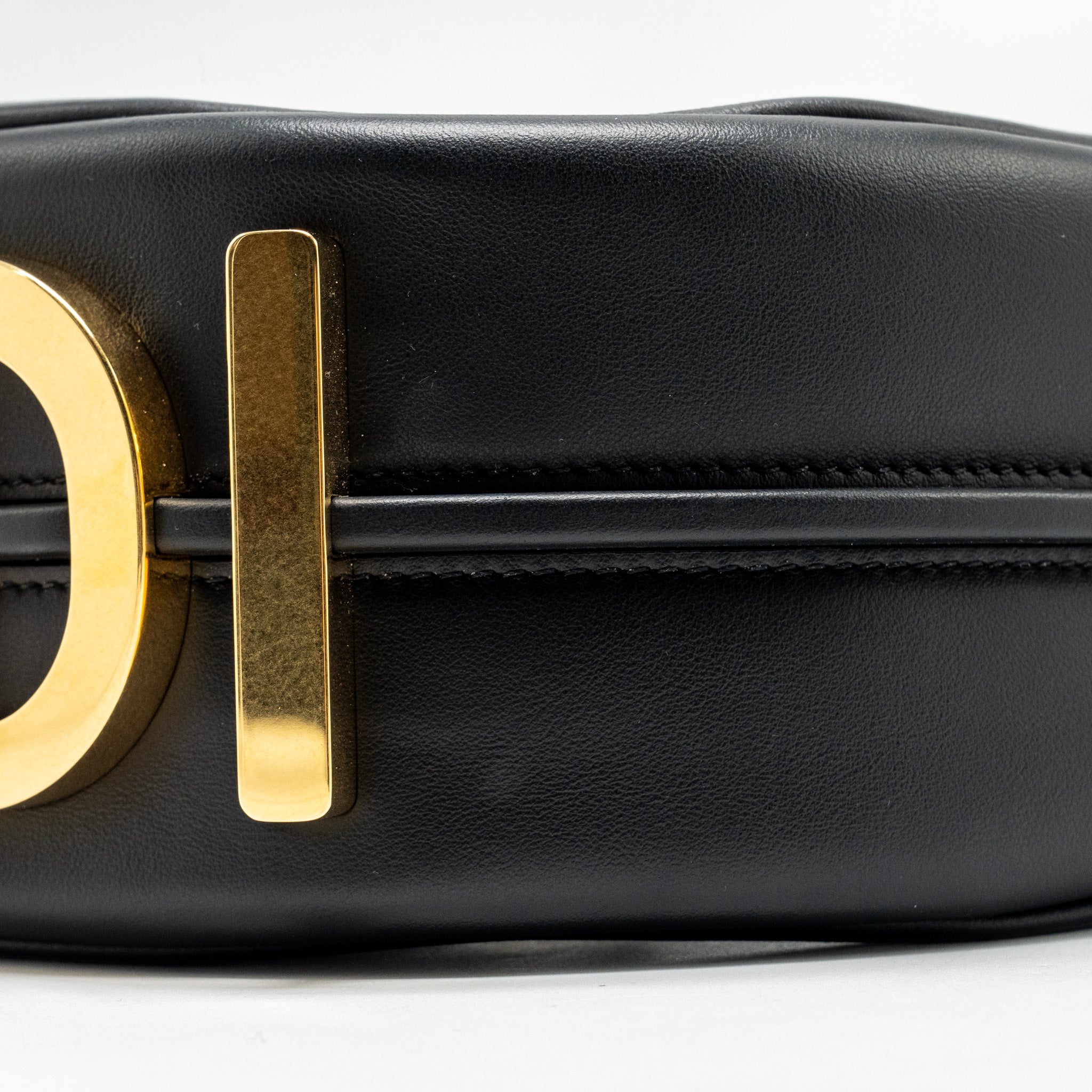 fendi-small-fendigraphy-bag-calfskin-black-ghw