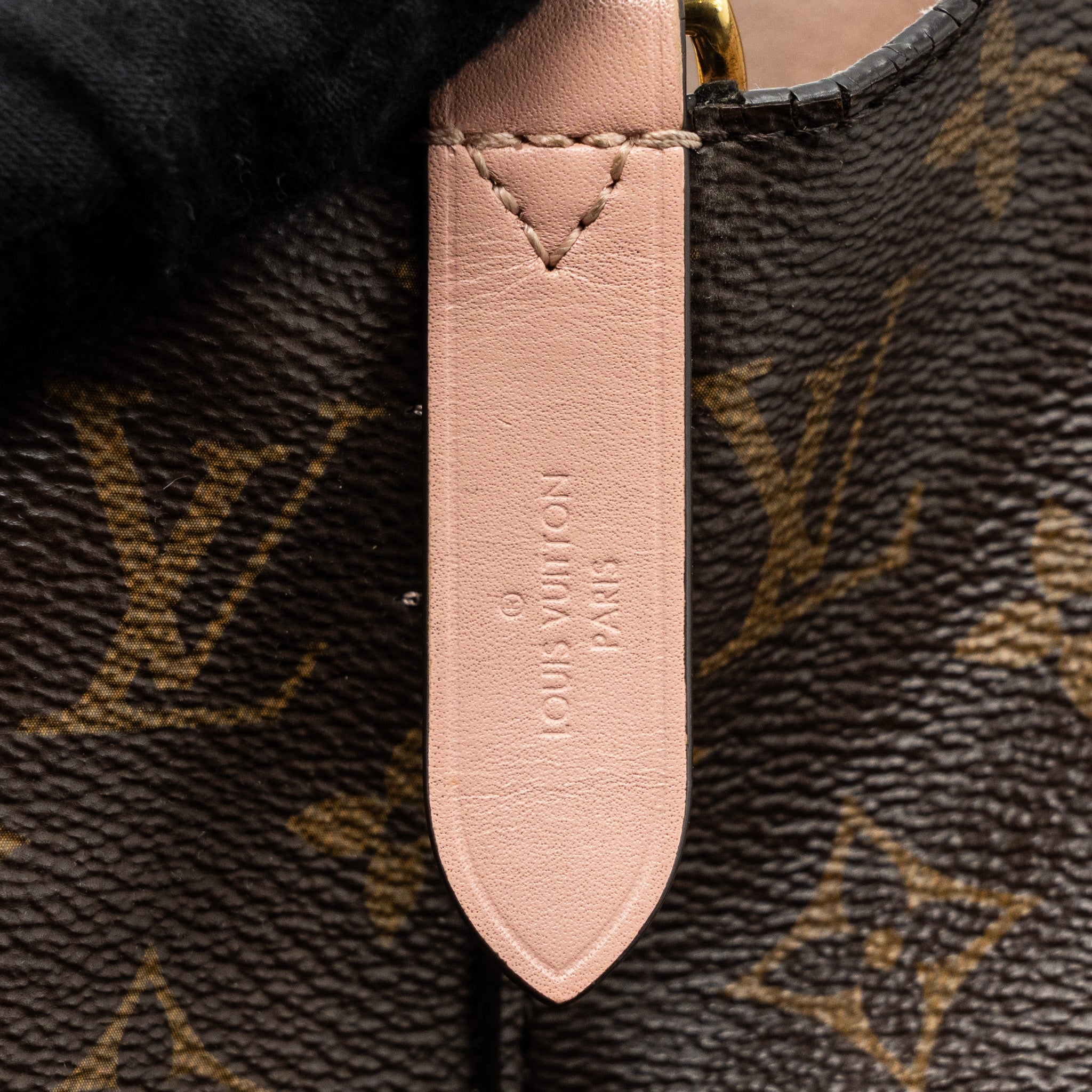 louis-vuitton-neonoe-monogram-canvas-rose-poudre