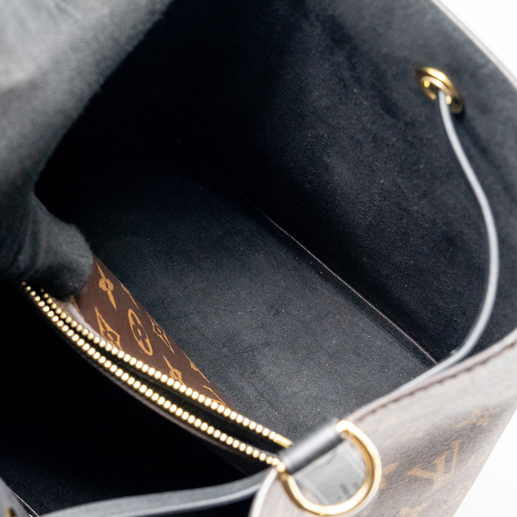 louis-vuitton-neonoe-monogram-canvas-black-ghw-4