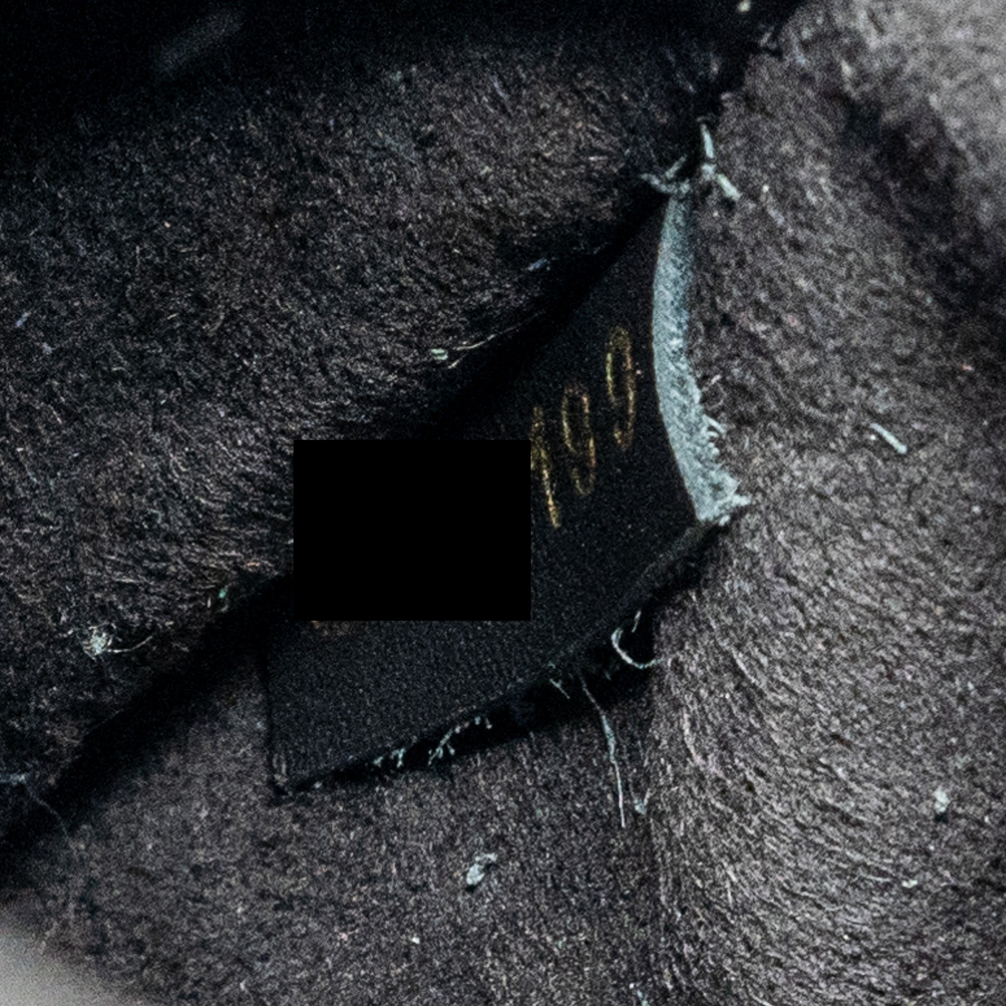 louis-vuitton-neonoe-monogram-canvas-black-ghw-4