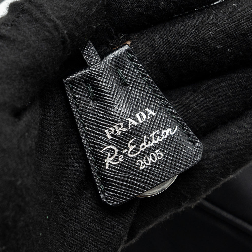 prada-reedition-2005-re-nylon-black-shw