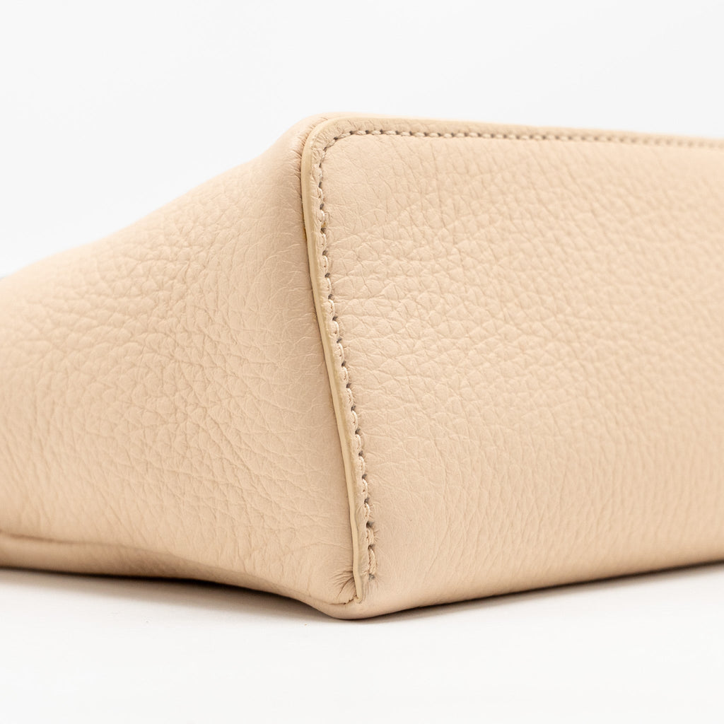 loro-piana-extra-pocket-l19-grained-calfskin-light-pink-shw