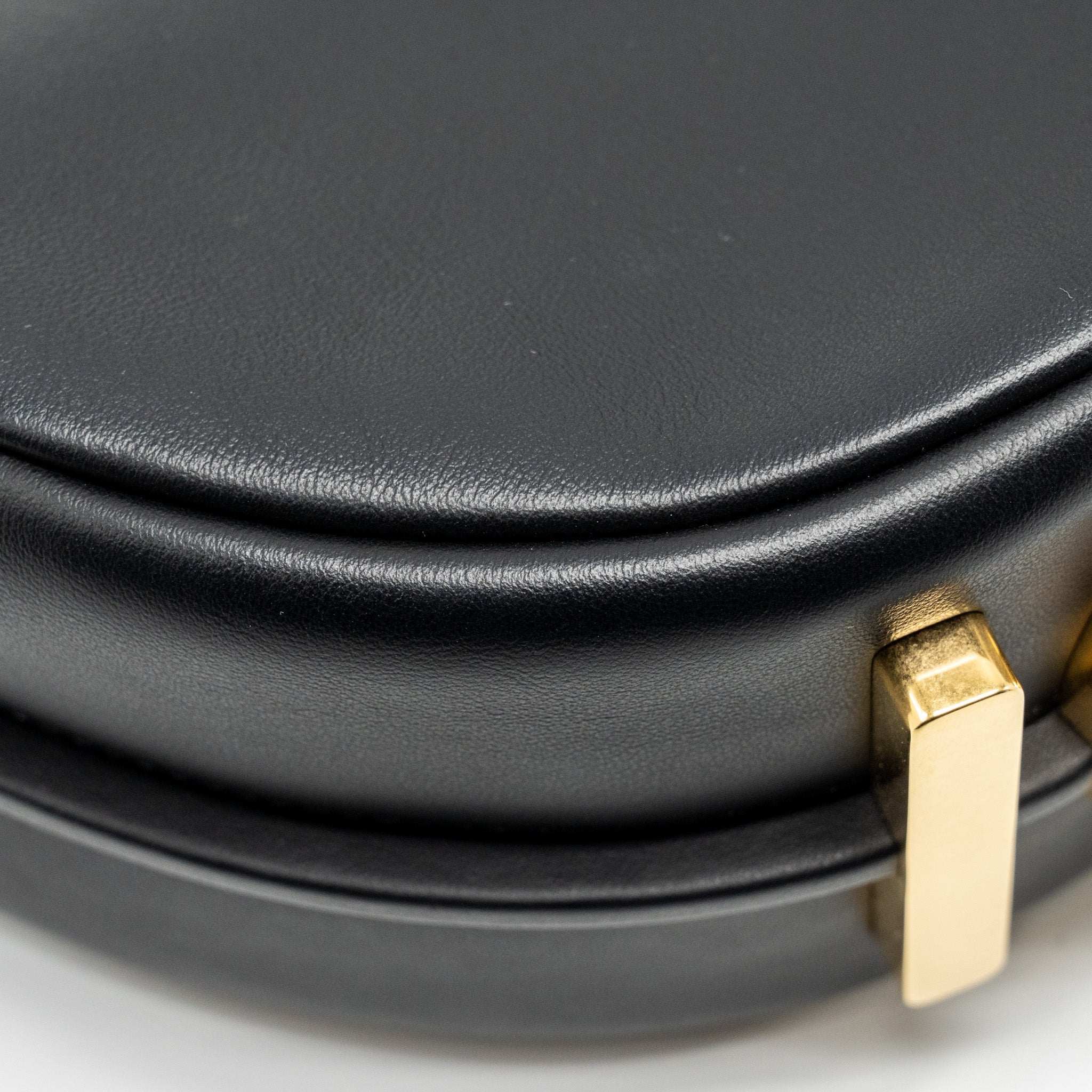 fendi-small-fendigraphy-bag-calfskin-black-ghw
