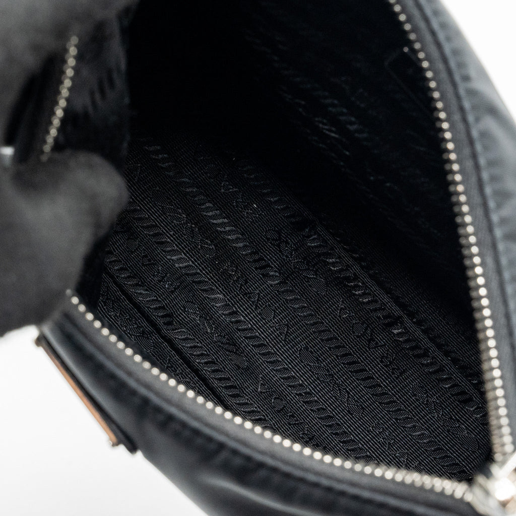 prada-reedition-2005-re-nylon-black-shw