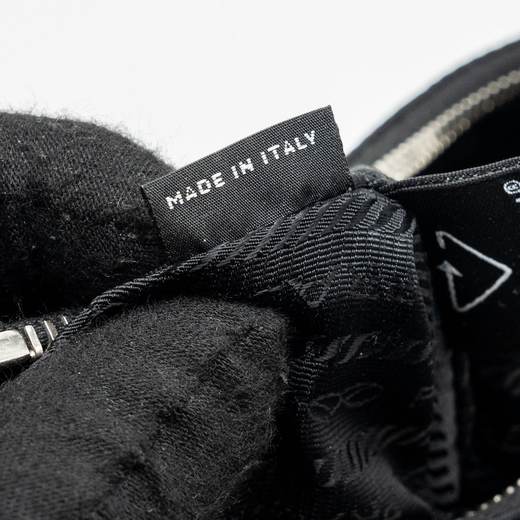 prada-reedition-2005-re-nylon-black-shw