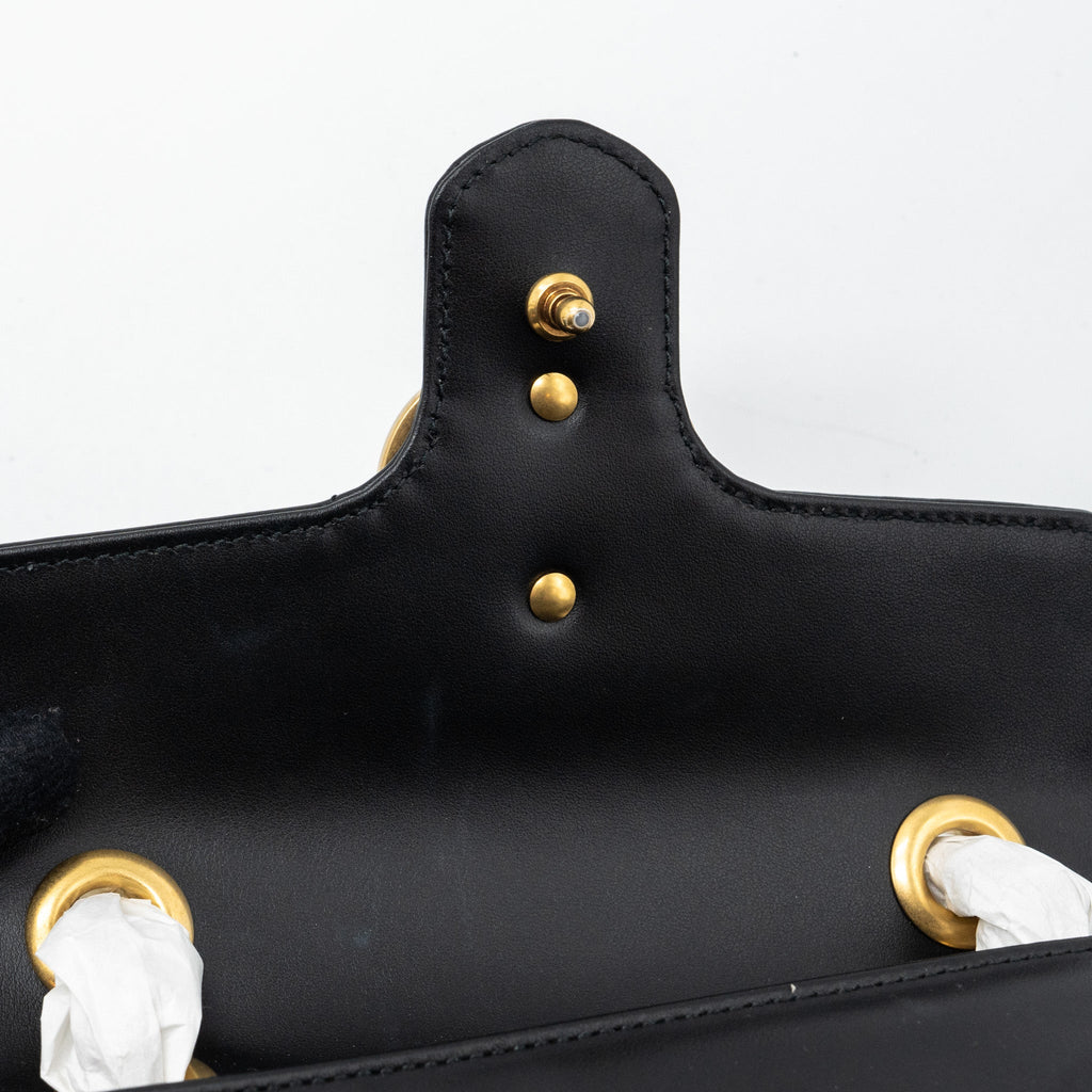 gucci-mini-gg-marmont-matelasse-bag-leather-black-ghw