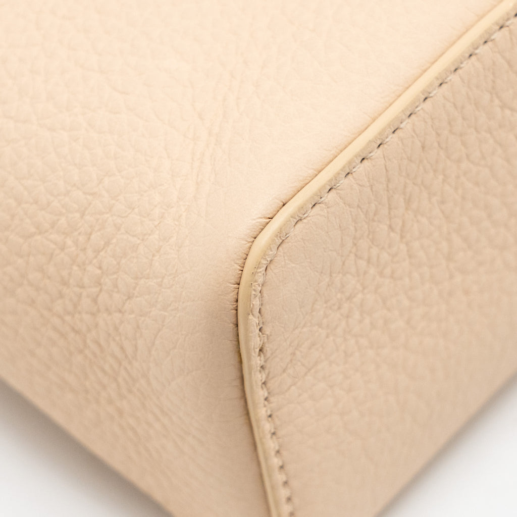 loro-piana-extra-pocket-l19-grained-calfskin-light-pink-shw