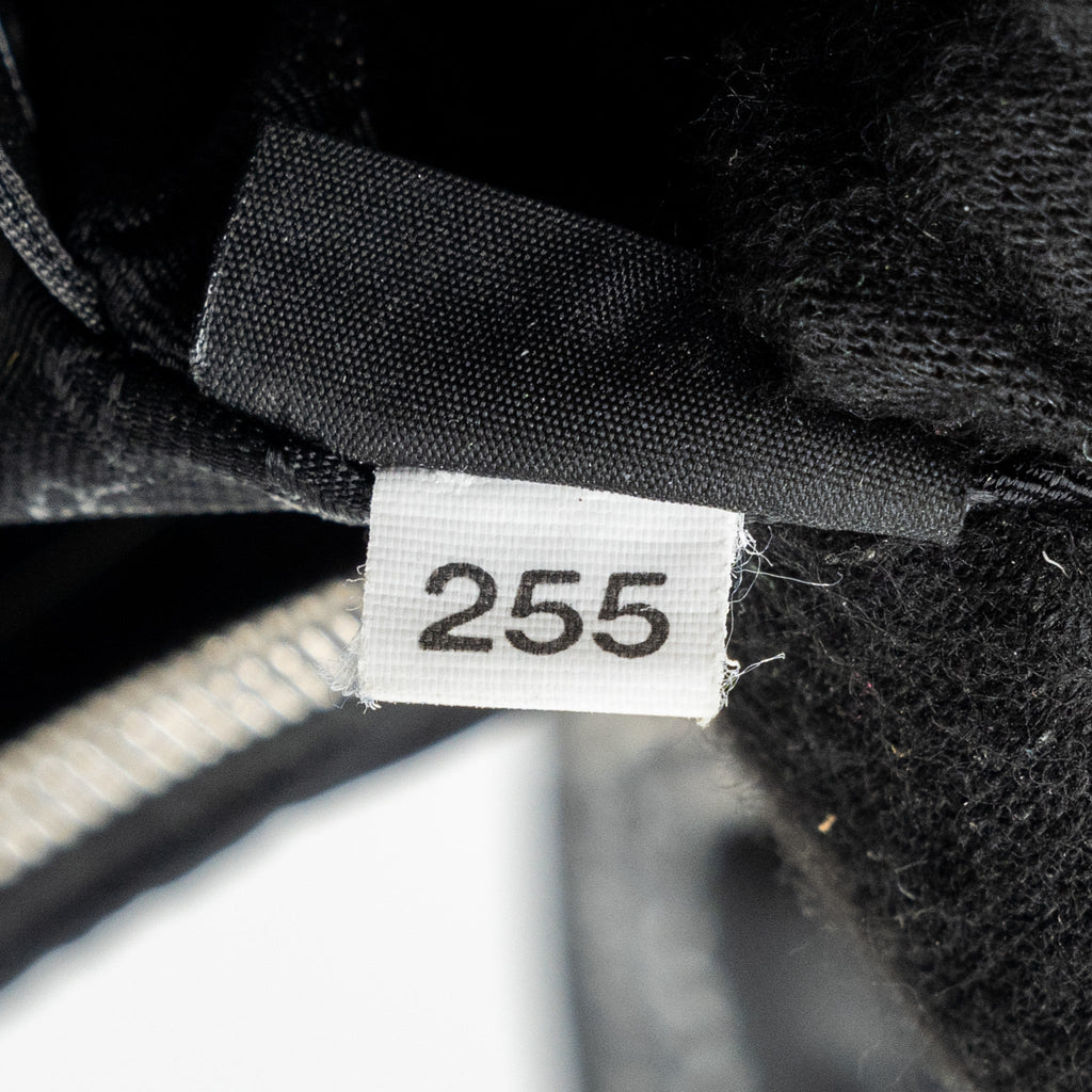 prada-reedition-2005-re-nylon-black-shw