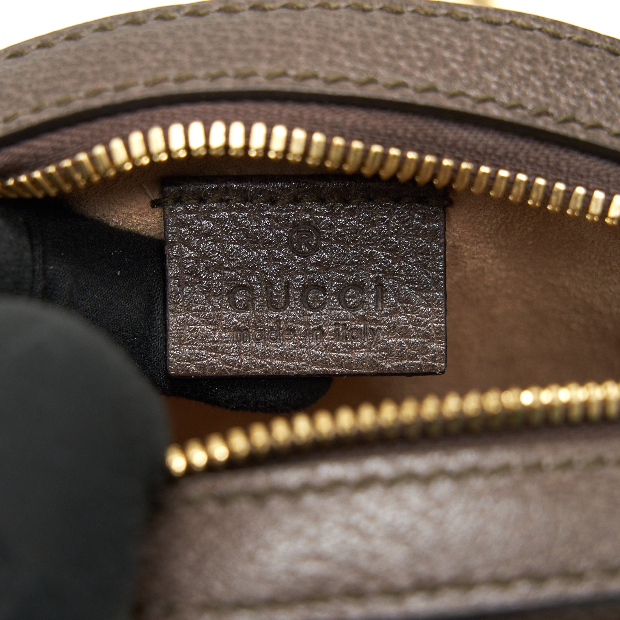 gucci-ophidia-mini-gg-round-shoulder-bag