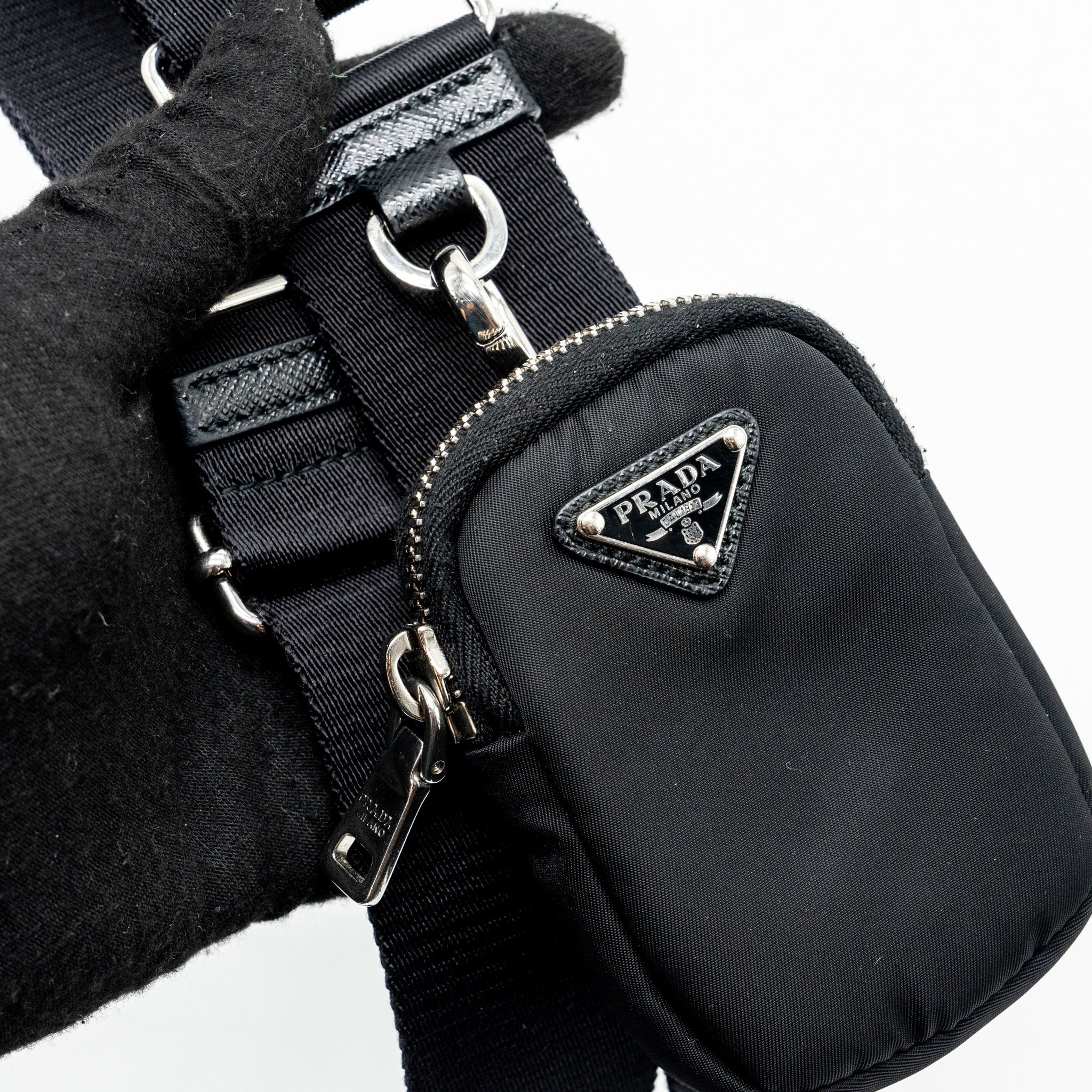 prada-reedition-2005-re-nylon-black-shw