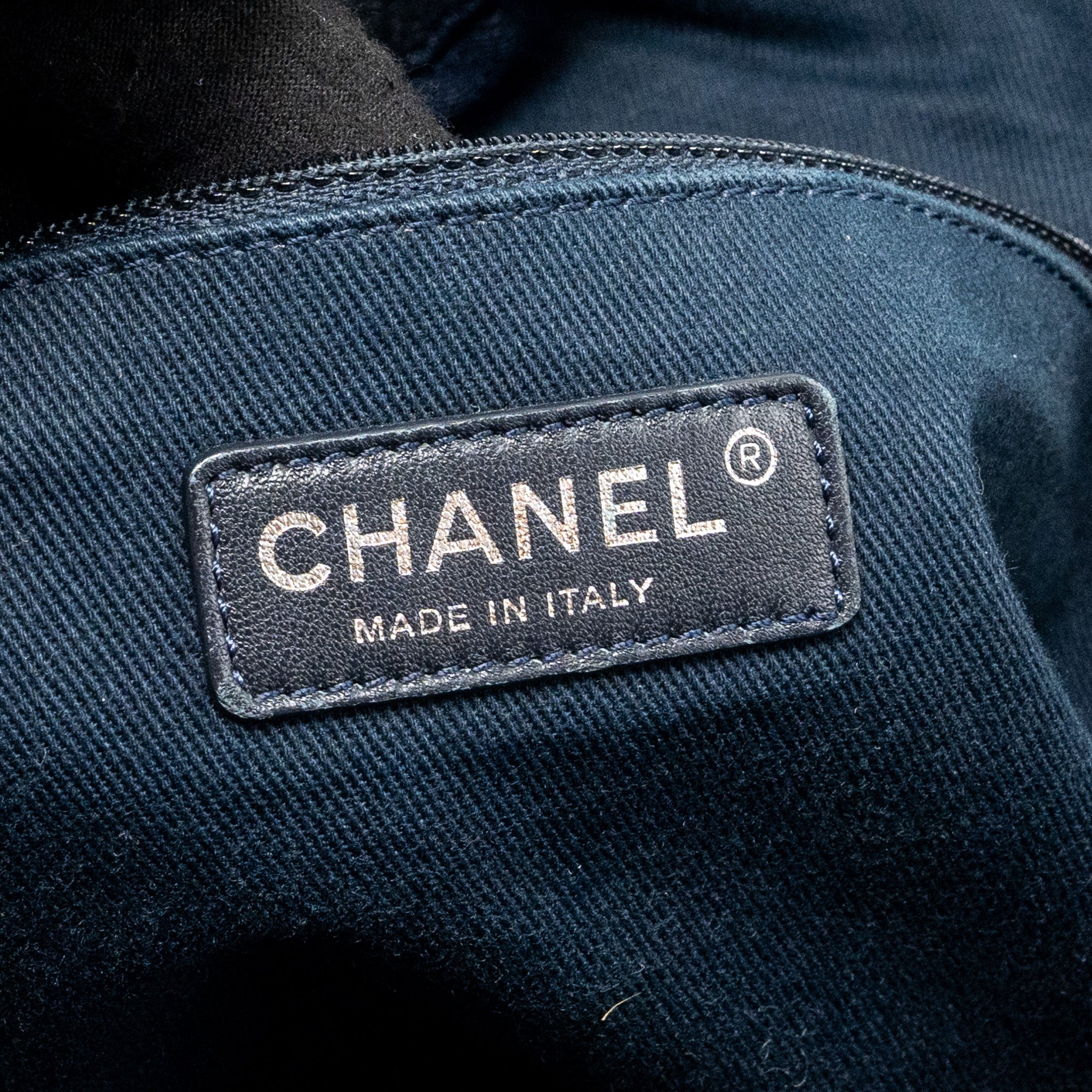 chanel-deauville-tote-bag-denim-calfskin-dark-blue-shw
