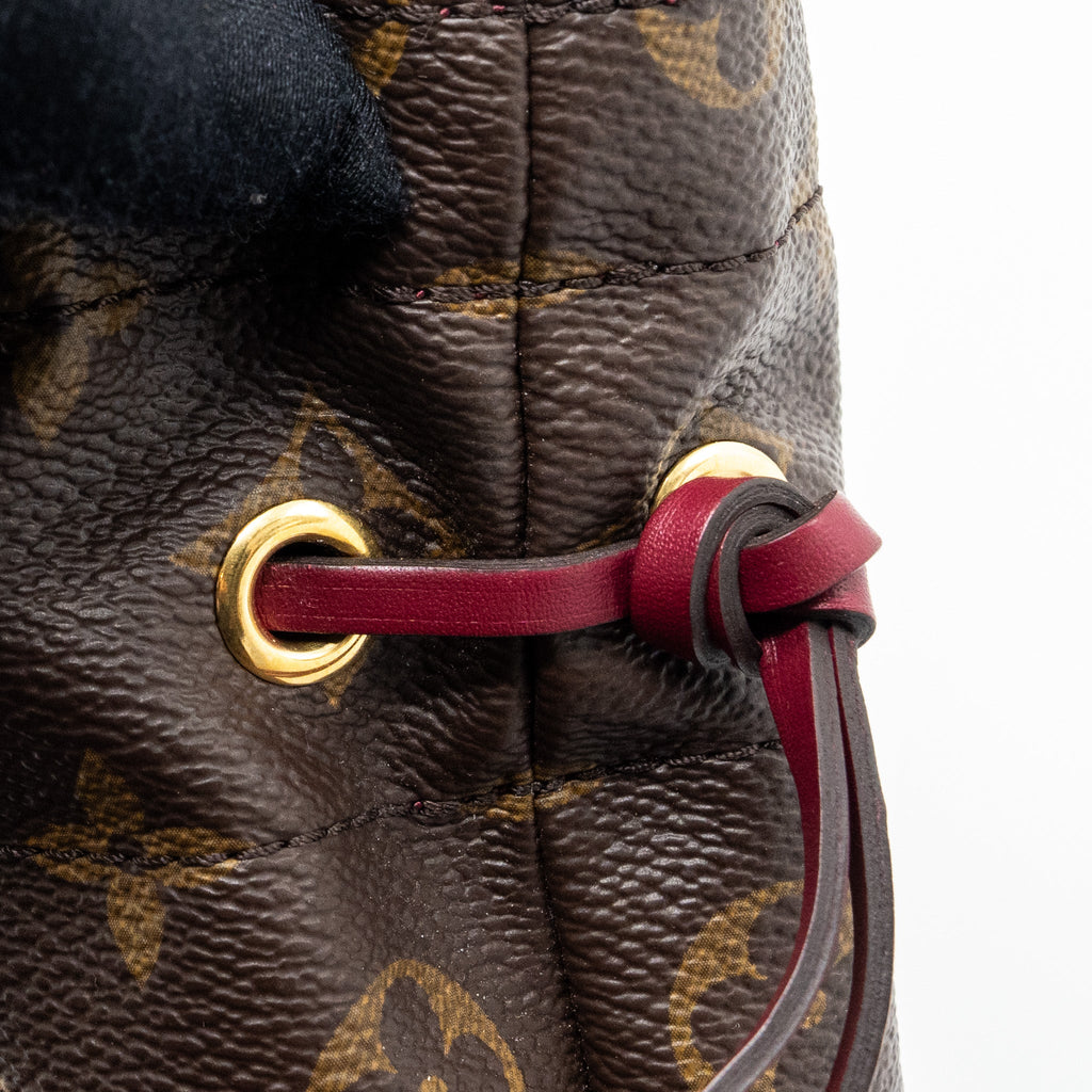 louis-vuitton-noe-pouch-monogram-canvas-ghw-1