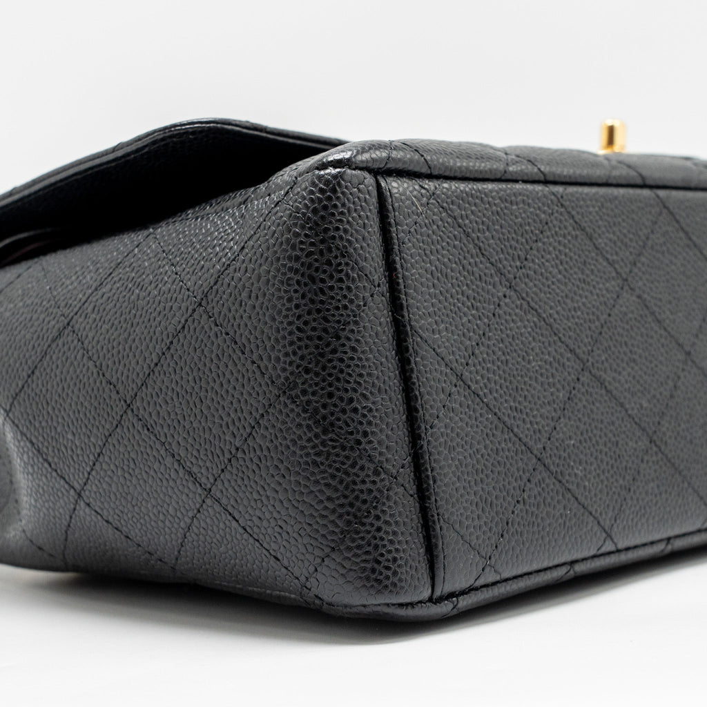 chanel-maxi-classic-double-flap-bag-caviar-black-ghw-1