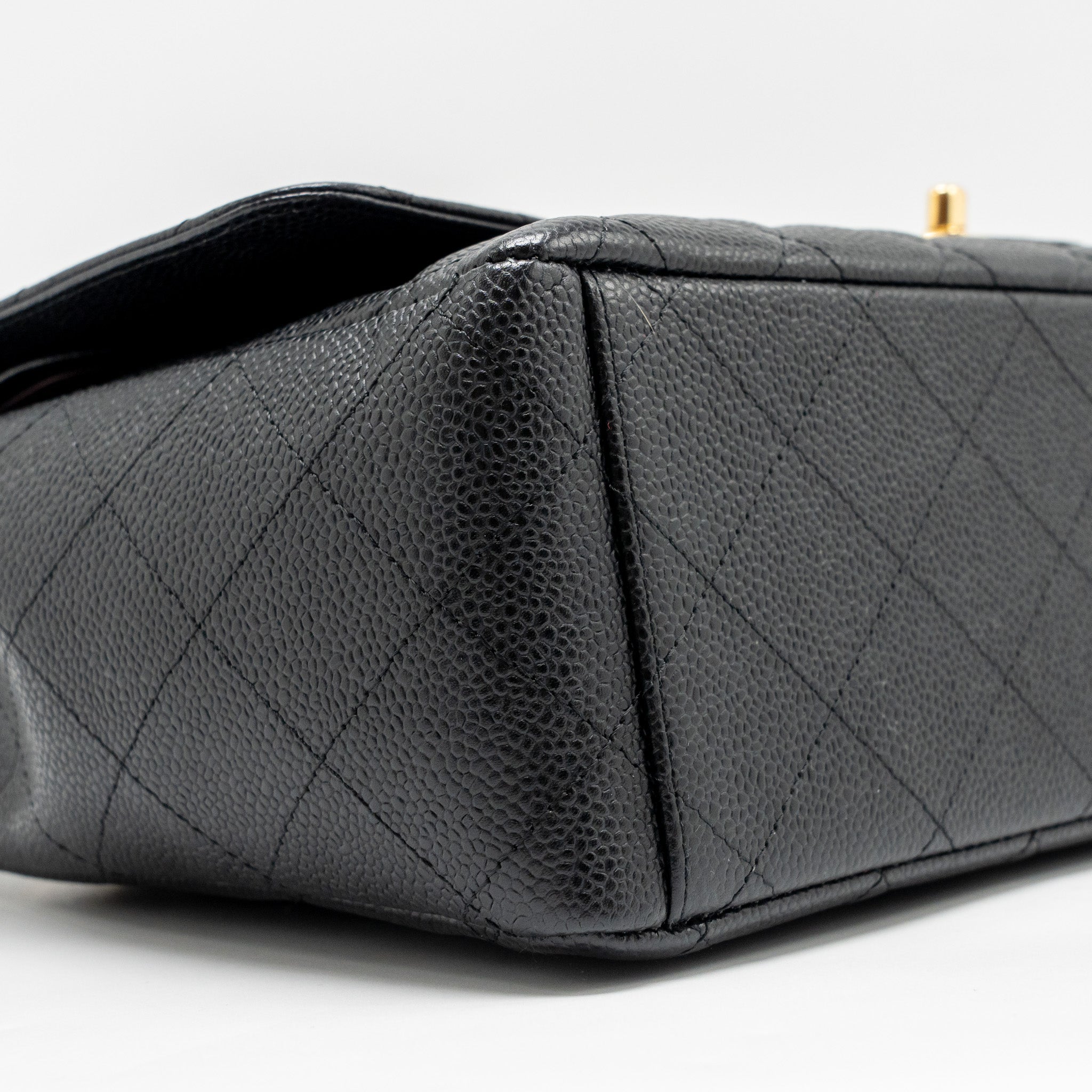 chanel-maxi-classic-double-flap-bag-caviar-black-ghw-1