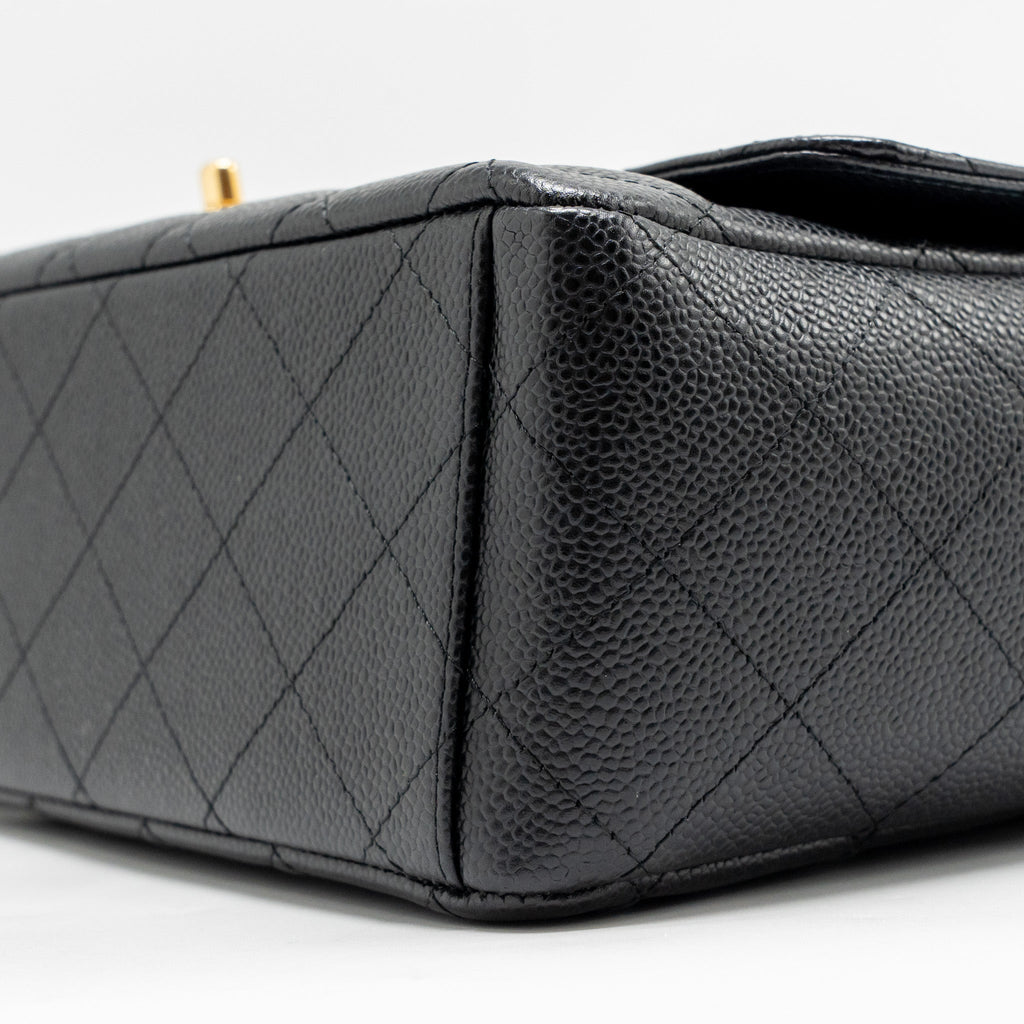 chanel-maxi-classic-double-flap-bag-caviar-black-ghw-1