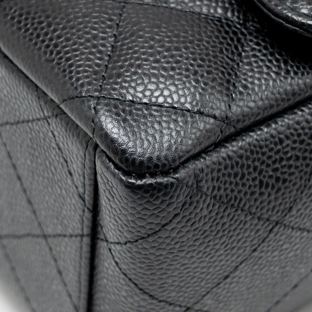 chanel-maxi-classic-double-flap-bag-caviar-black-ghw-1