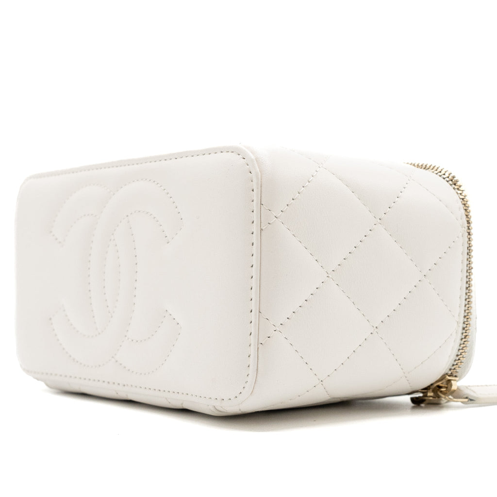 chanel-letter-cc-logo-chain-long-vanity-calfskin-white-lghw-1