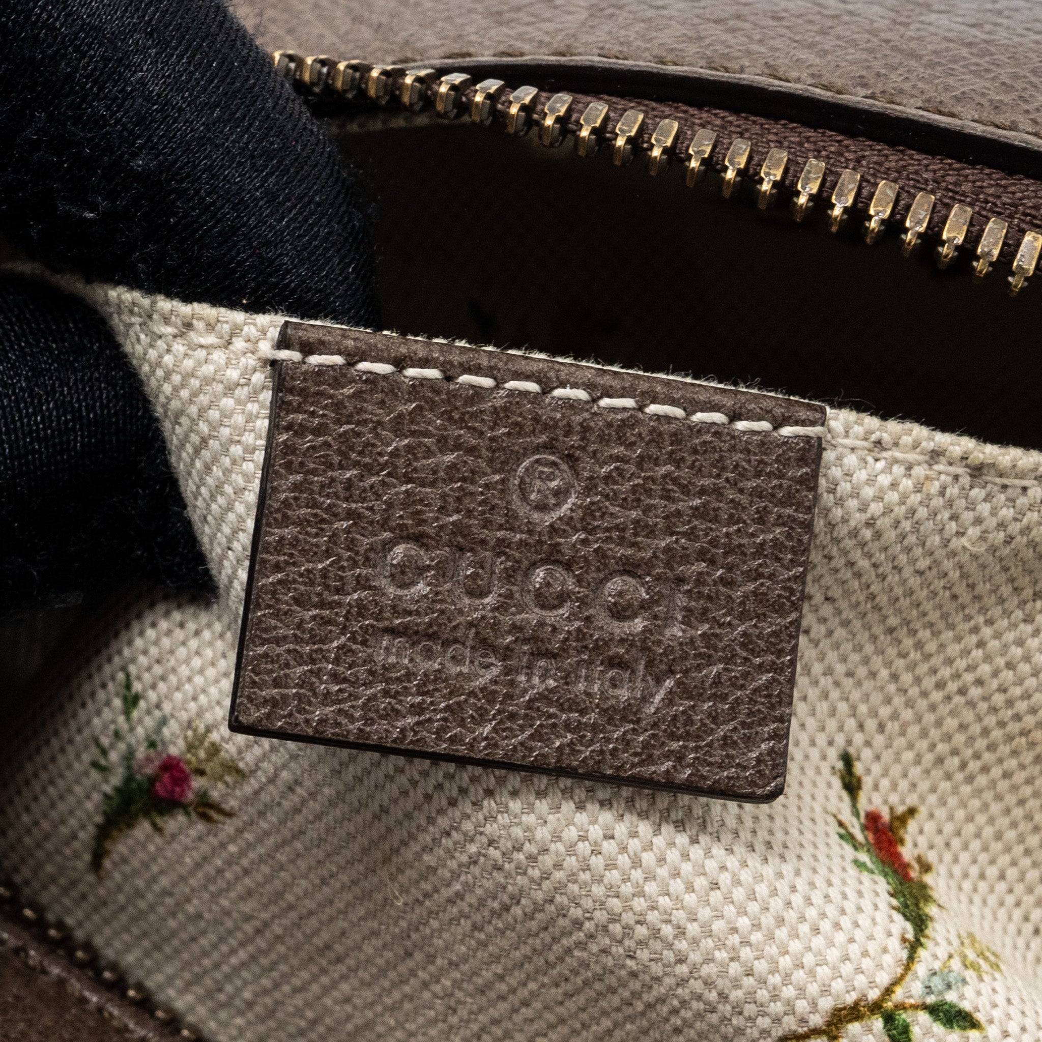 gucci-camera-bag-gg-supreme-canvas-brown-multicolour-ghw