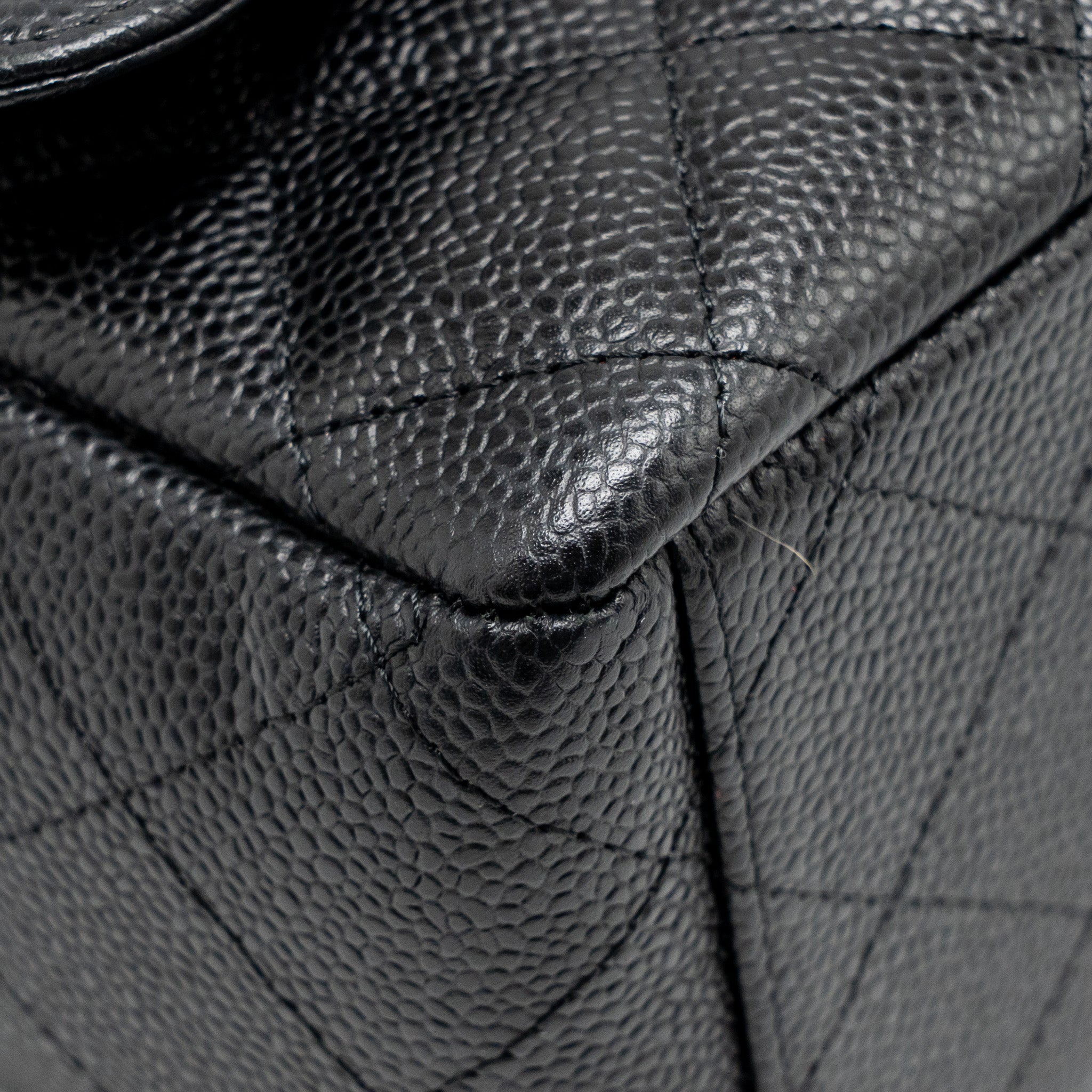 chanel-maxi-classic-double-flap-bag-caviar-black-ghw-1
