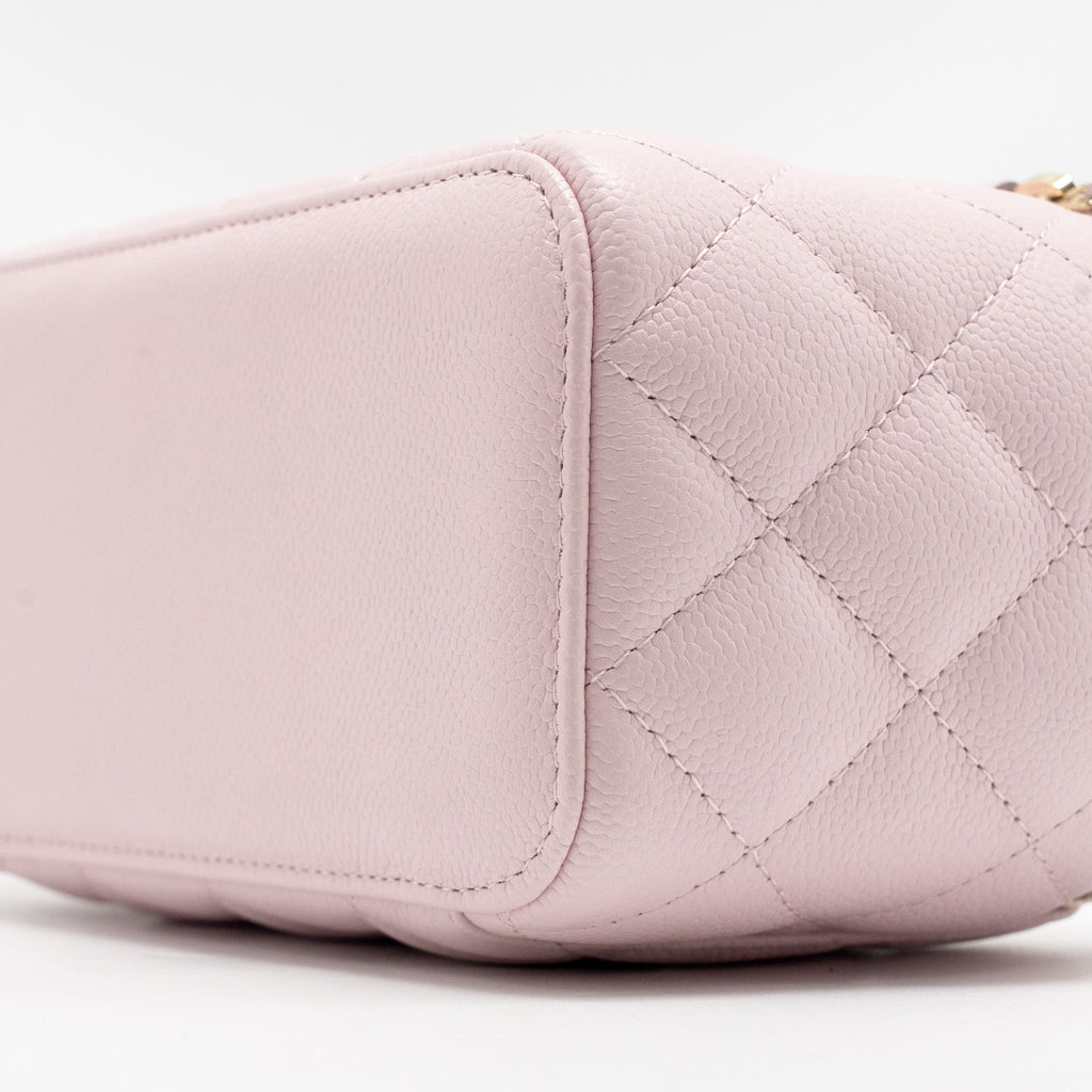 chanel-22p-long-vanity-case-with-logo-chain-light-pink-caviar-lghw