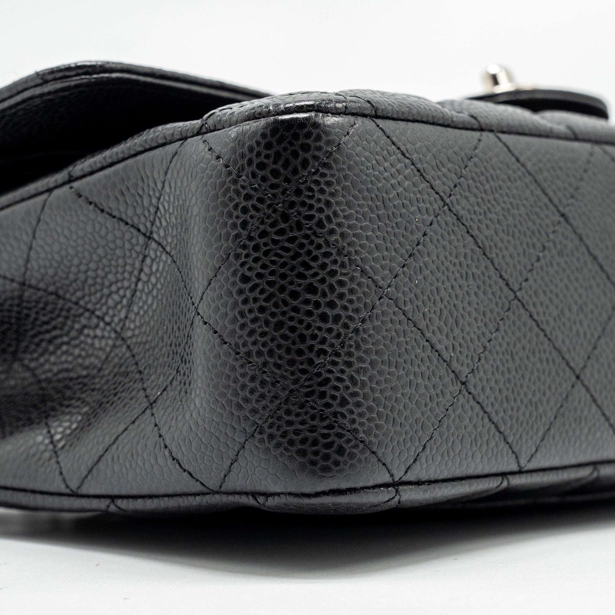 chanel-medium-classic-double-flap-bag-caviar-black-shw-8