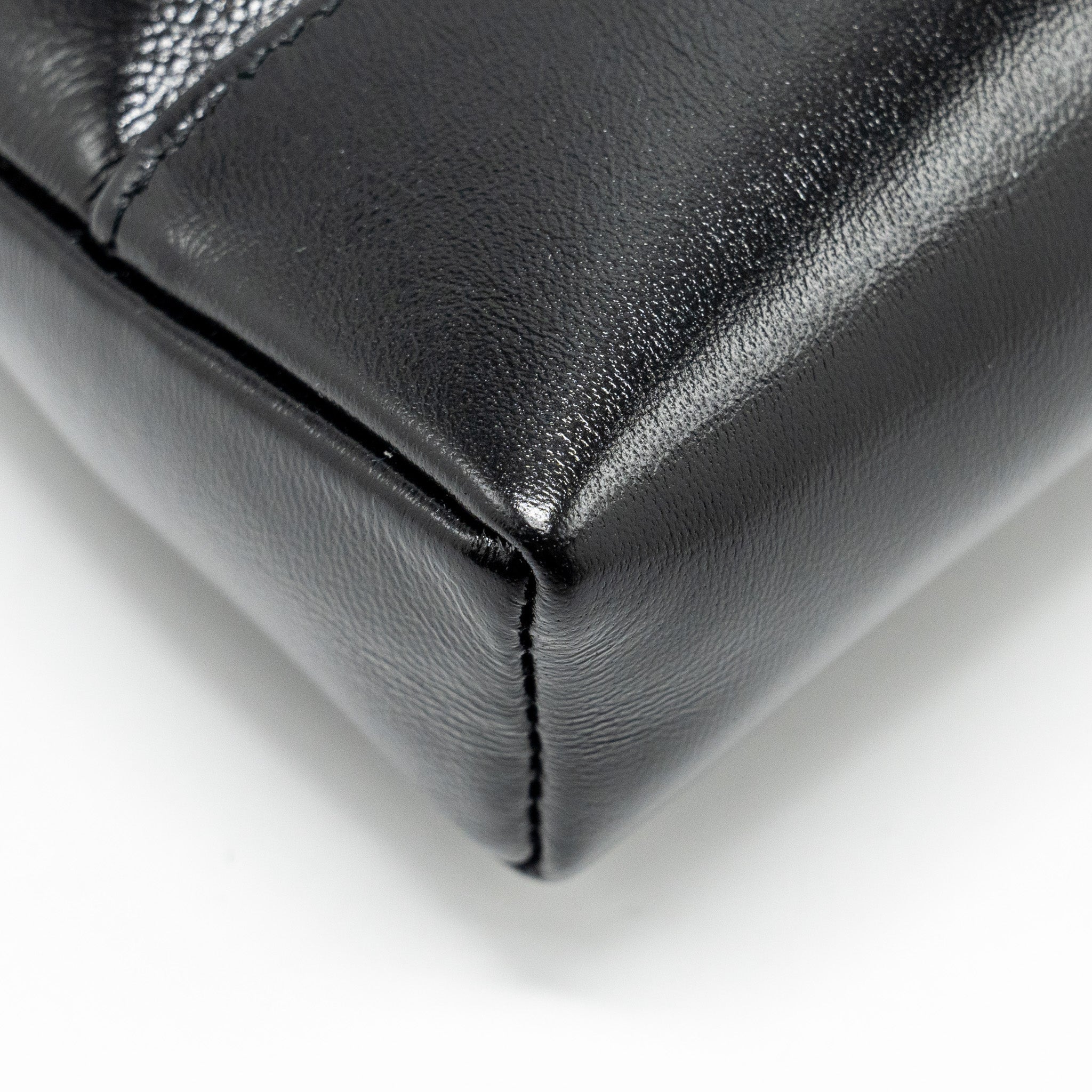 chanel-mini-31-clutch-with-chain-shiny-calfskin-black-lghwmicrochip