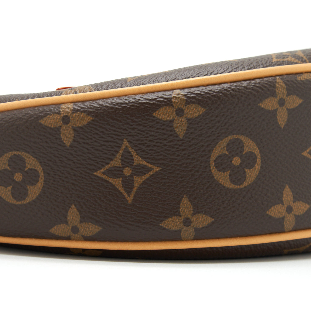 louis-vuitton-loop-bag-monogram-canvas-ghw