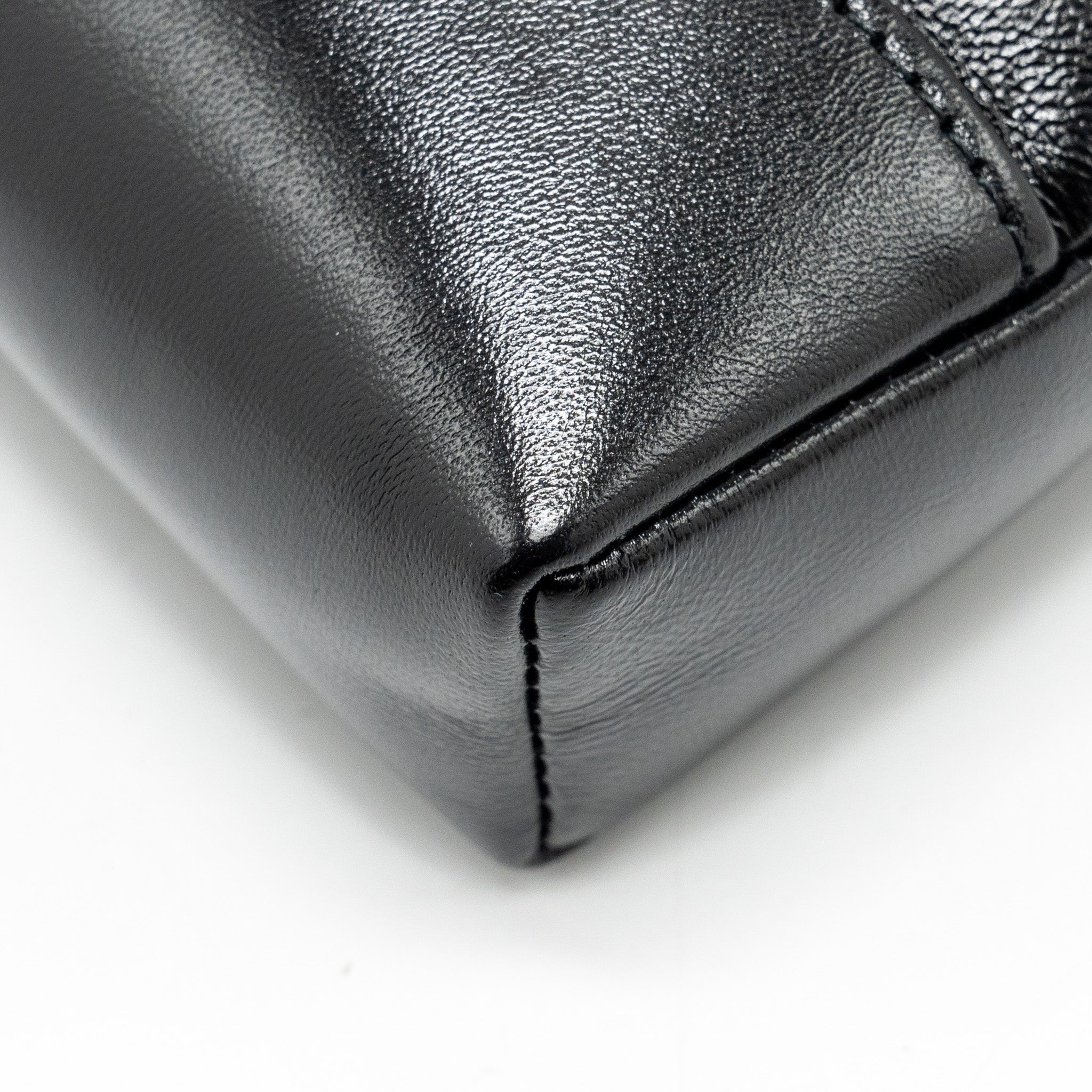 chanel-mini-31-clutch-with-chain-shiny-calfskin-black-lghwmicrochip
