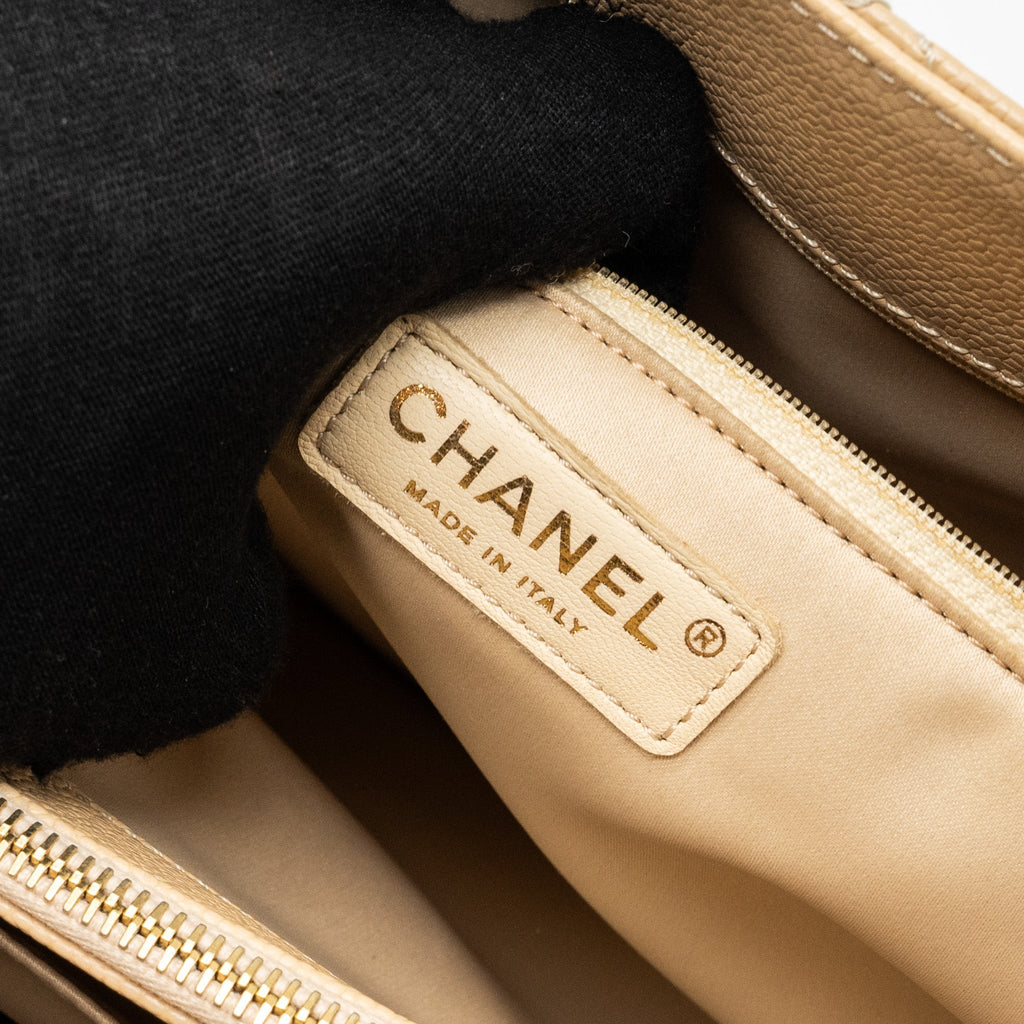 chanel-grand-shopping-tote-caviar-beige-ghw