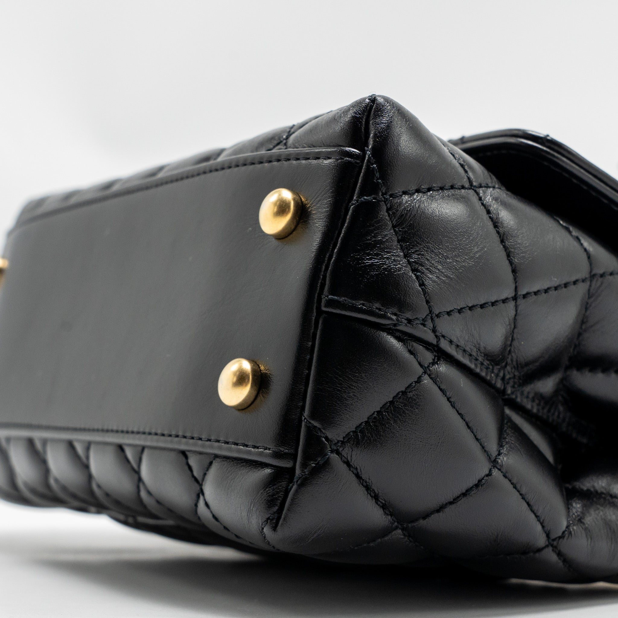 chanel-detailed-metal-handle-small-coco-handle-flap-bag-calfskin-black-ghw-microchip