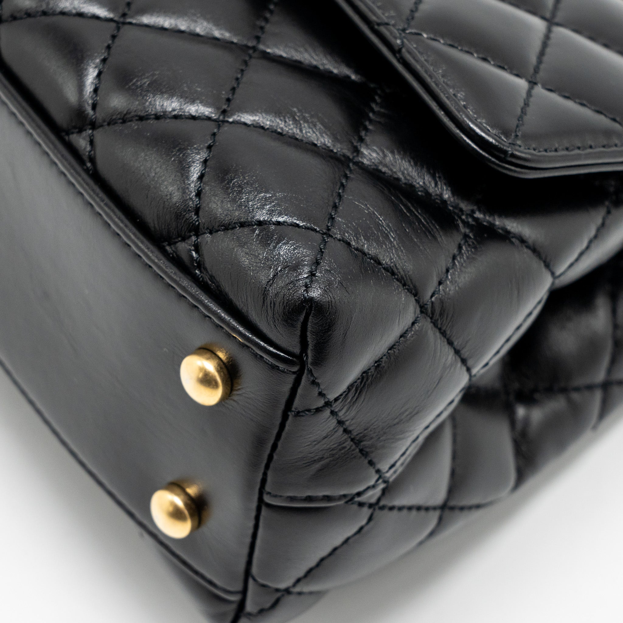 chanel-detailed-metal-handle-small-coco-handle-flap-bag-calfskin-black-ghw-microchip