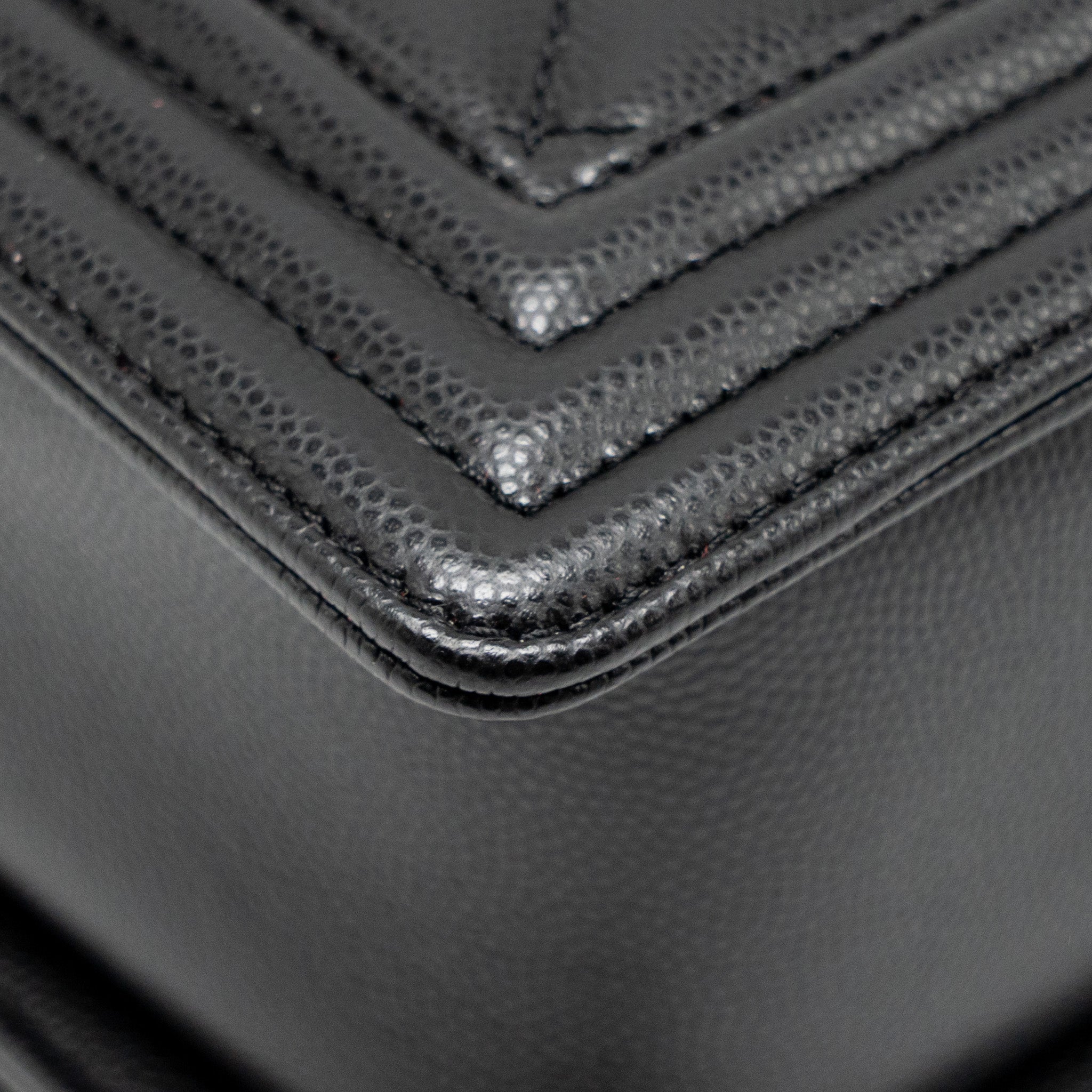 chanel-new-medium-boy-bag-caviar-black-ghw-microchip