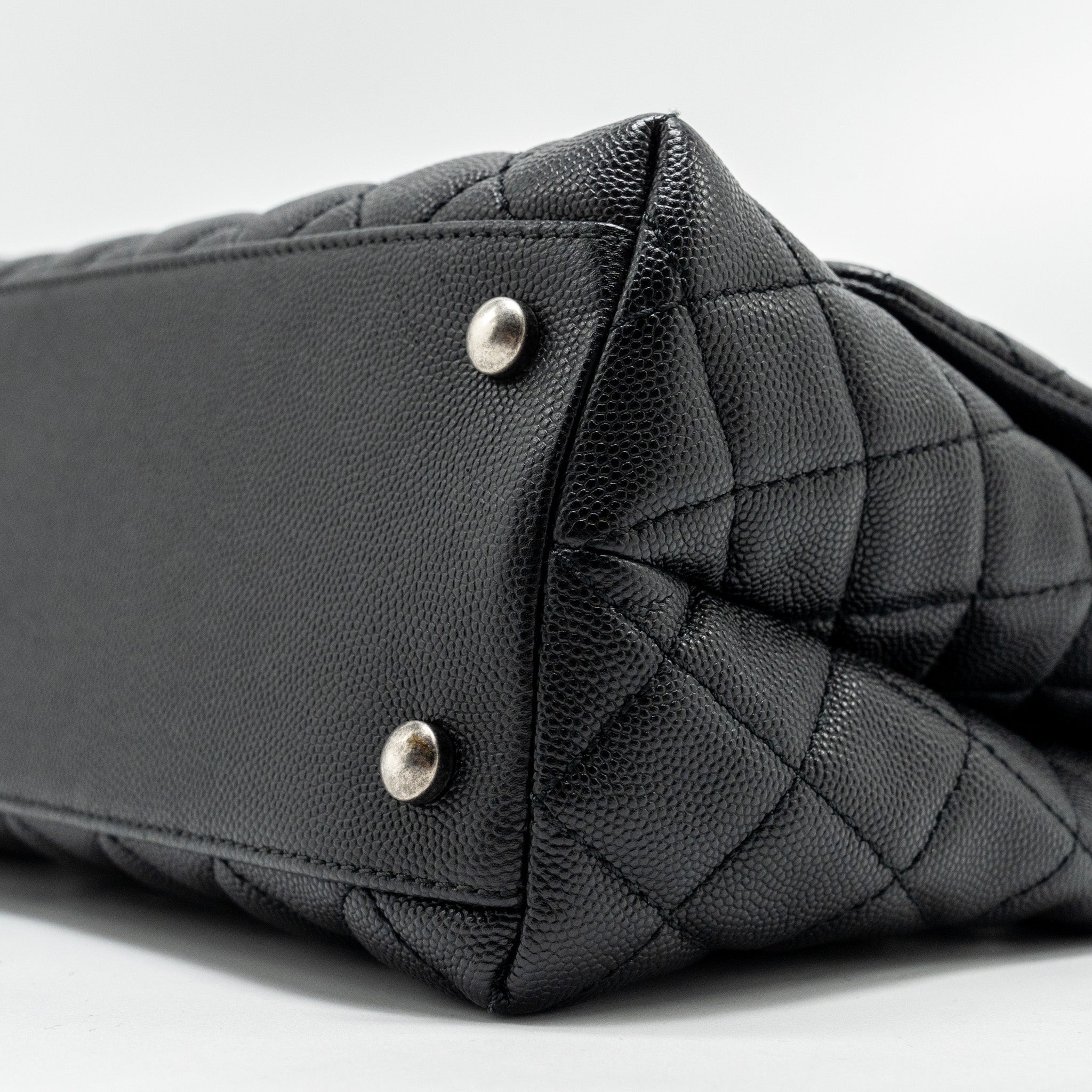 chanel-medium-coco-handle-caviar-lizard-handle-black-burgundy-ruthenium-hardware