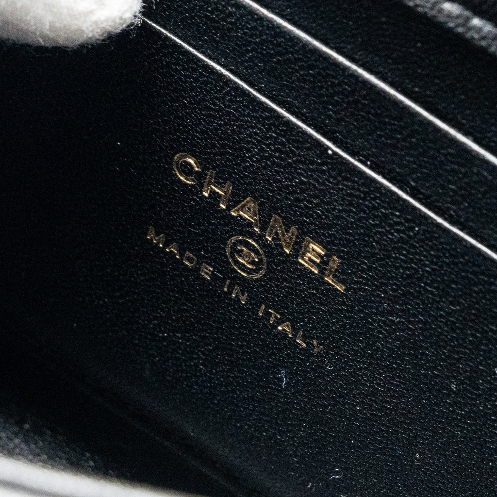 chanel-22b-enamel-top-handle-mini-flap-bag-lambskin-black-ghw-microchip-copy