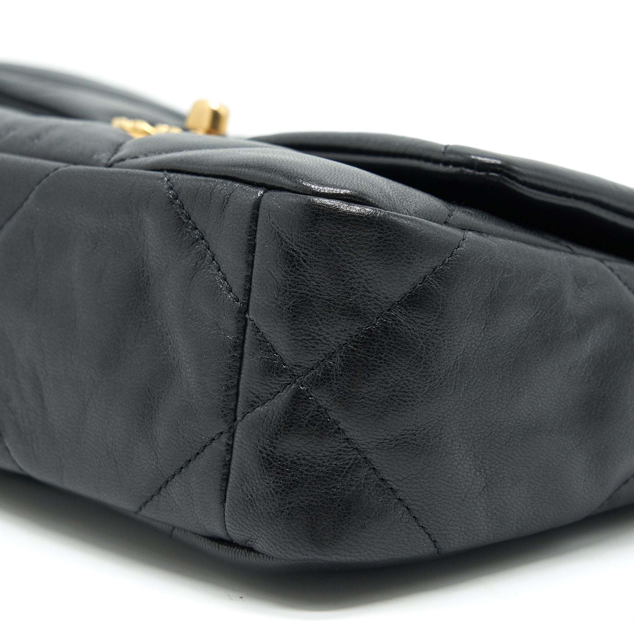 chanel-19-small-in-black-goatskin-leather-1