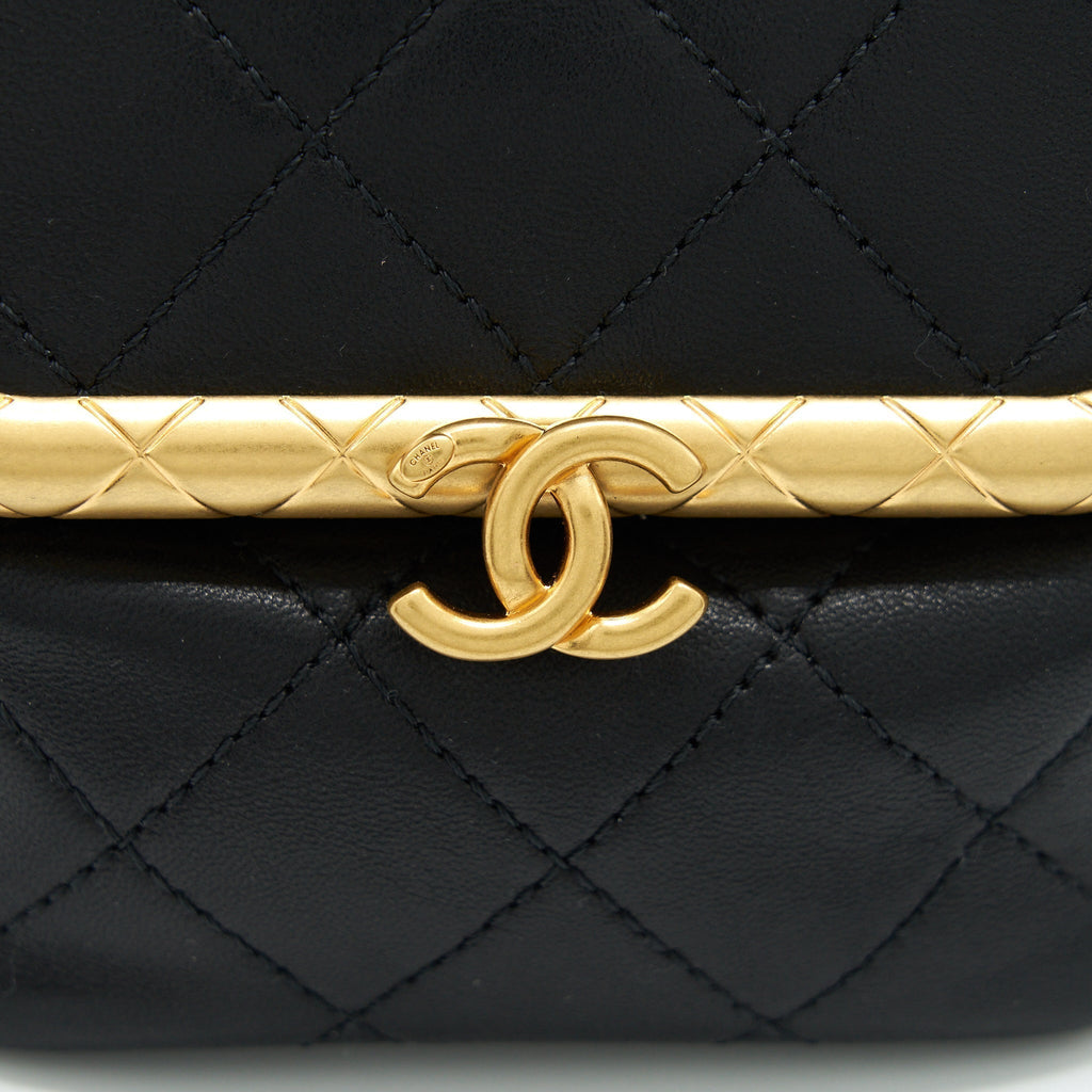 chanel-20a-kiss-lock-mini-vanity-flap-bag-calfskin-black-ghw-1