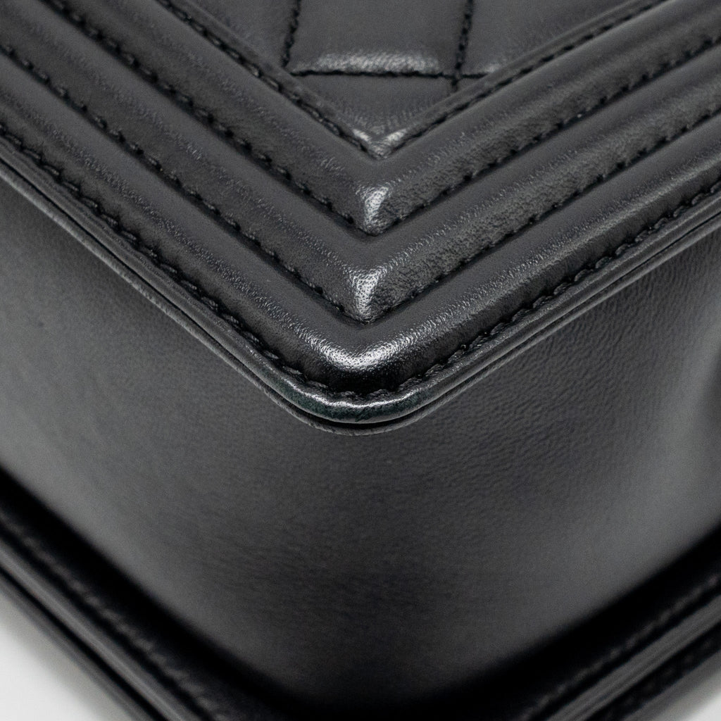 chanel-medium-boy-bag-lambskin-black-ruthenium-hardware-1