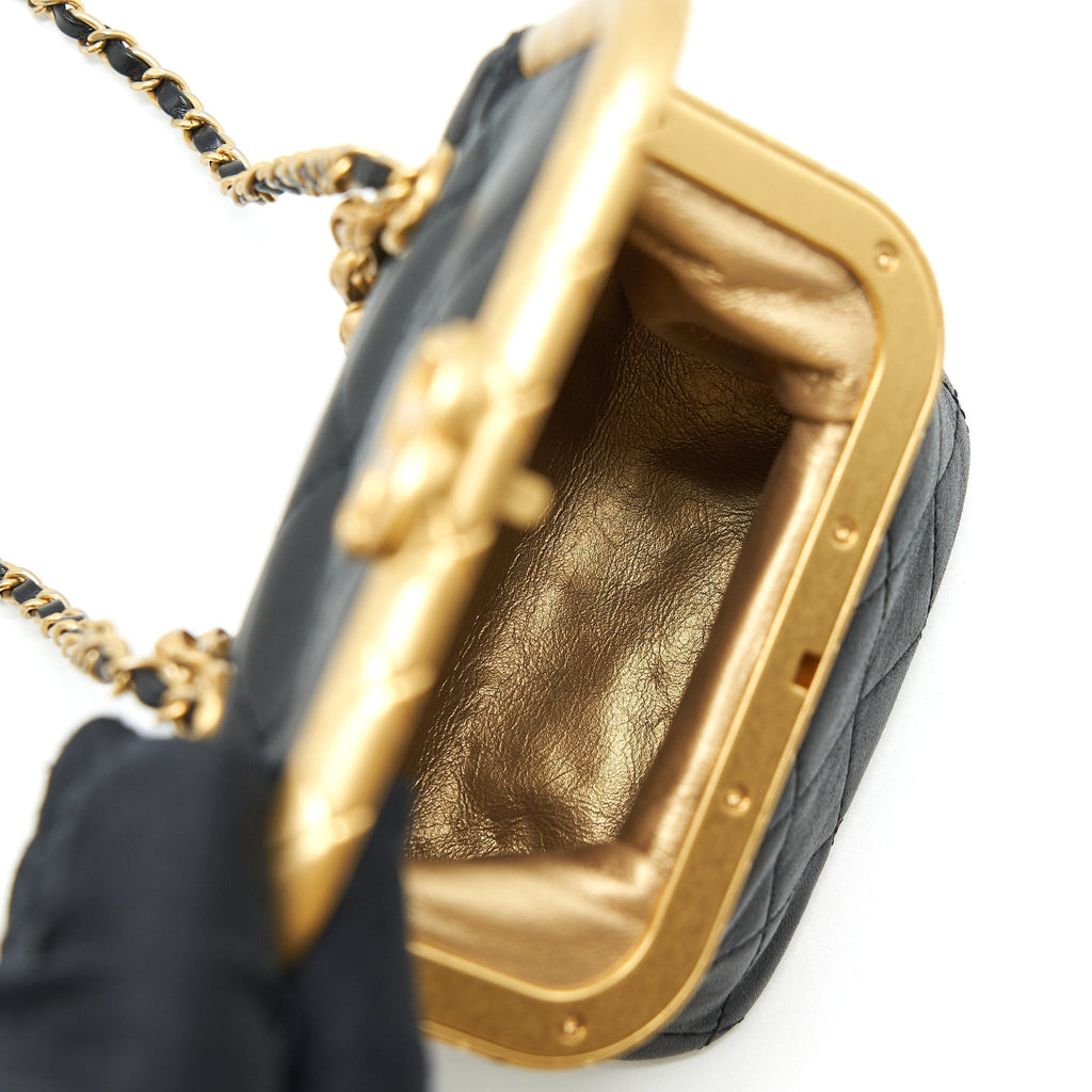 chanel-20a-kiss-lock-mini-vanity-flap-bag-calfskin-black-ghw-1