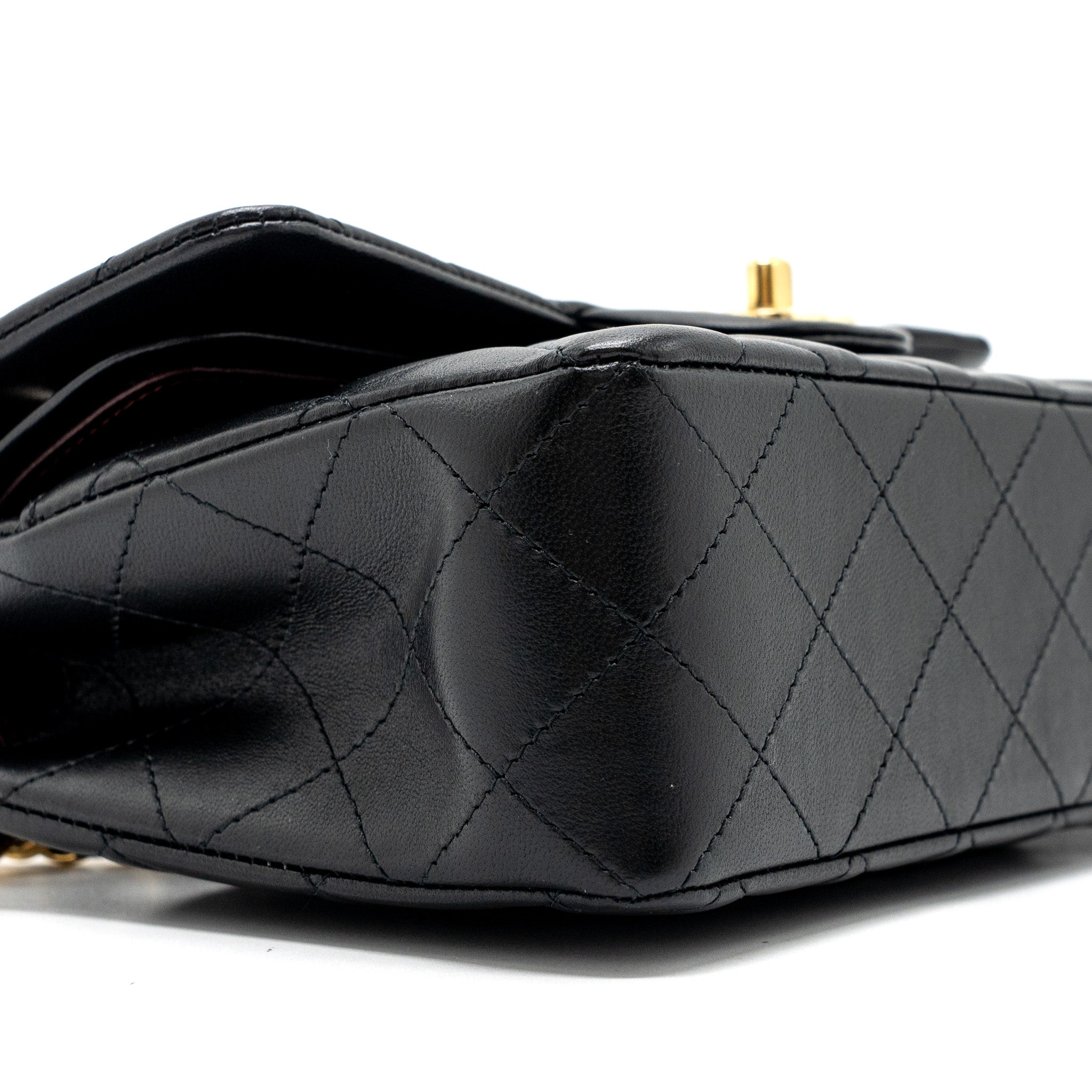 chanel-small-classic-double-flap-lambskin-black-ghw-microchip-copy