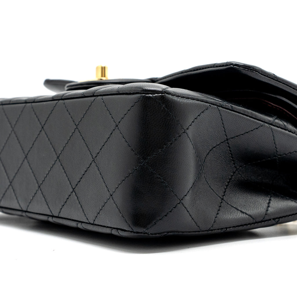 chanel-small-classic-double-flap-lambskin-black-ghw-microchip-copy