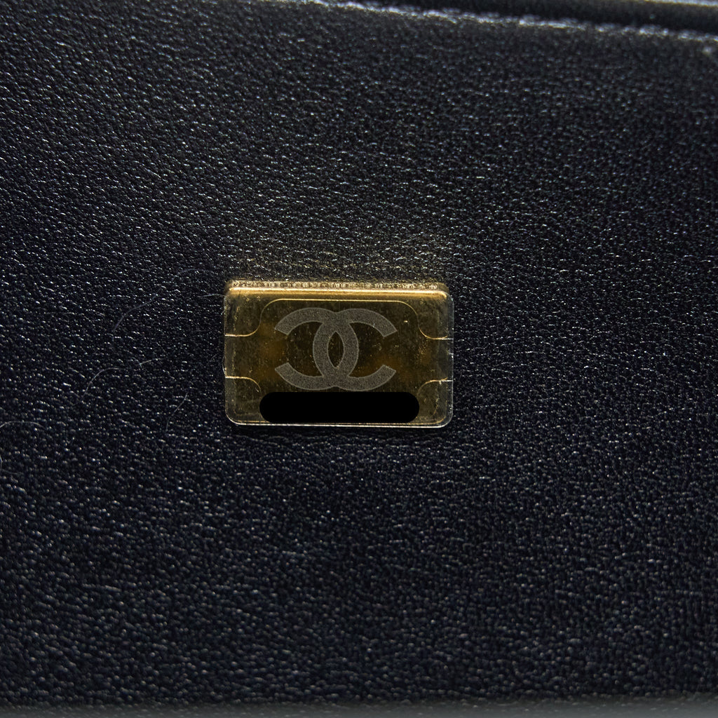 chanel-medium-boy-bag-calfskin-black-ghw-1